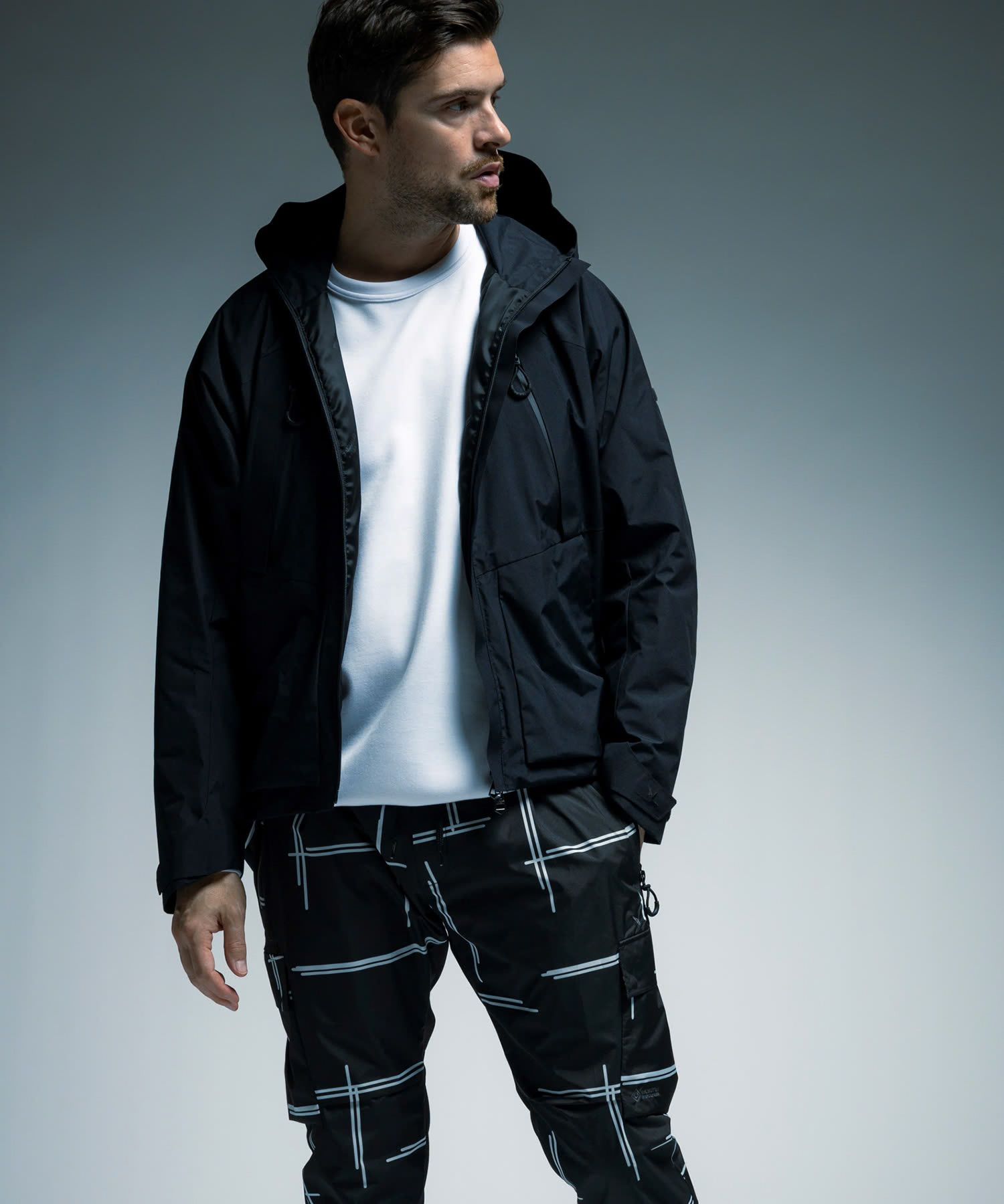 ☆先行予約☆1PIU1UGUALE3 RELAX × +phenix / ルーズカーゴパンツ / WINDSTOPPER プロダクト by GORE-TEX LABS /ウィンドストッパー / ゴアテックス / ブラック×ホワイト【USB-26132】