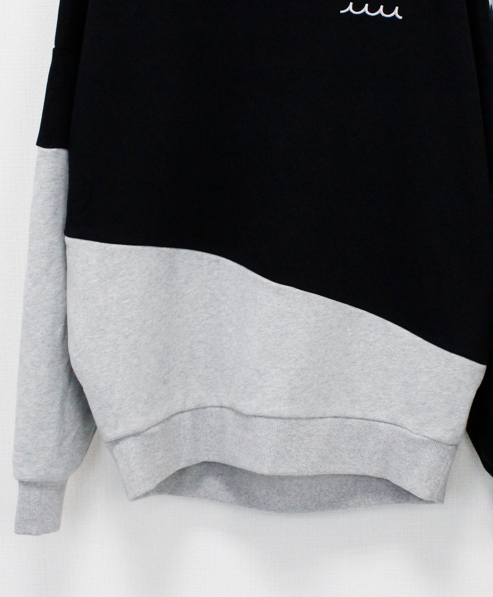 ユニセックス /  BIG プルオーバーパーカー (バイカラー) / ブラック [MMSG-241215]