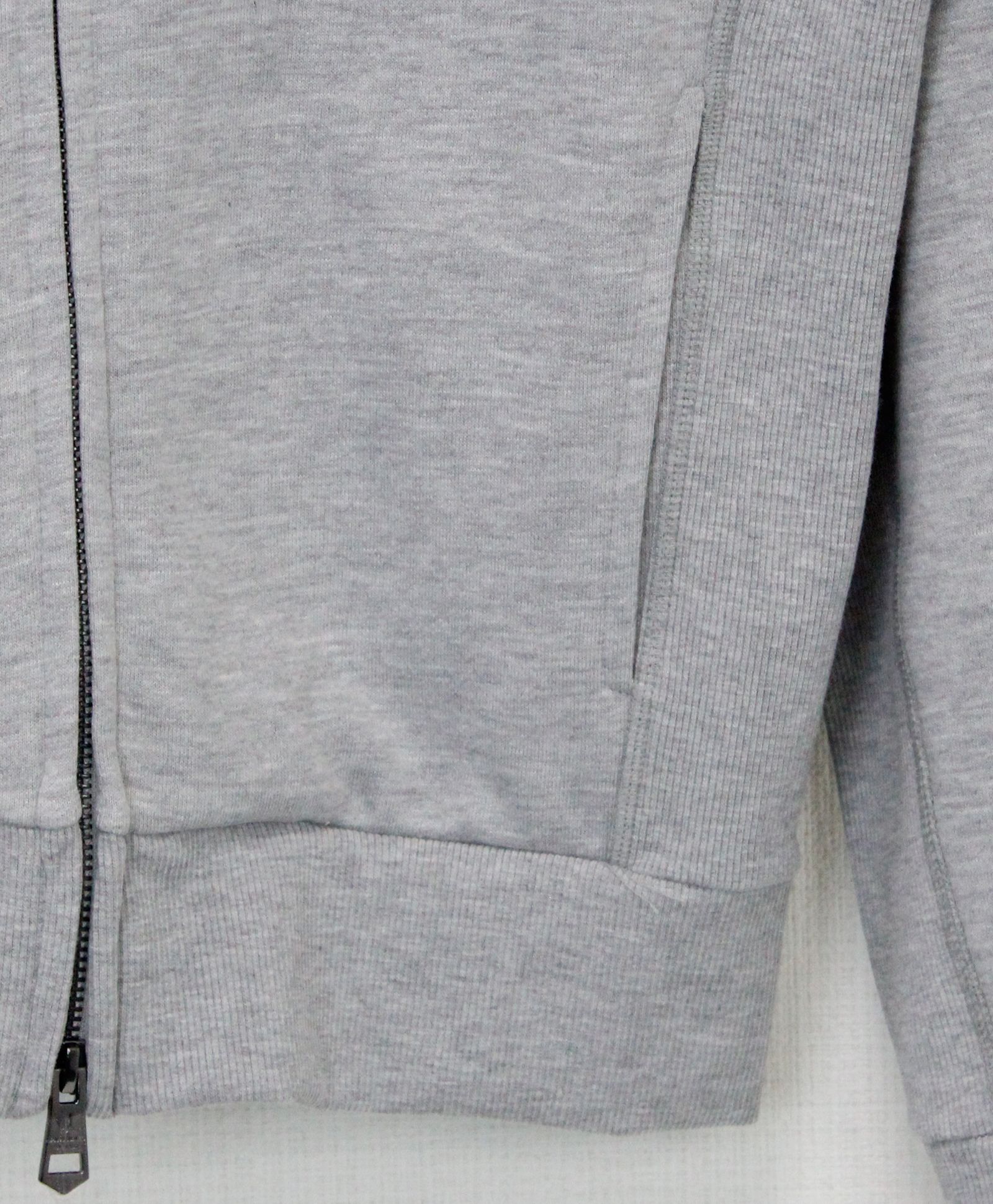 HOOD EMBOSSED LOGO HOODIE / エンボスロゴ ジップパーカー / グレー【USO-26083】