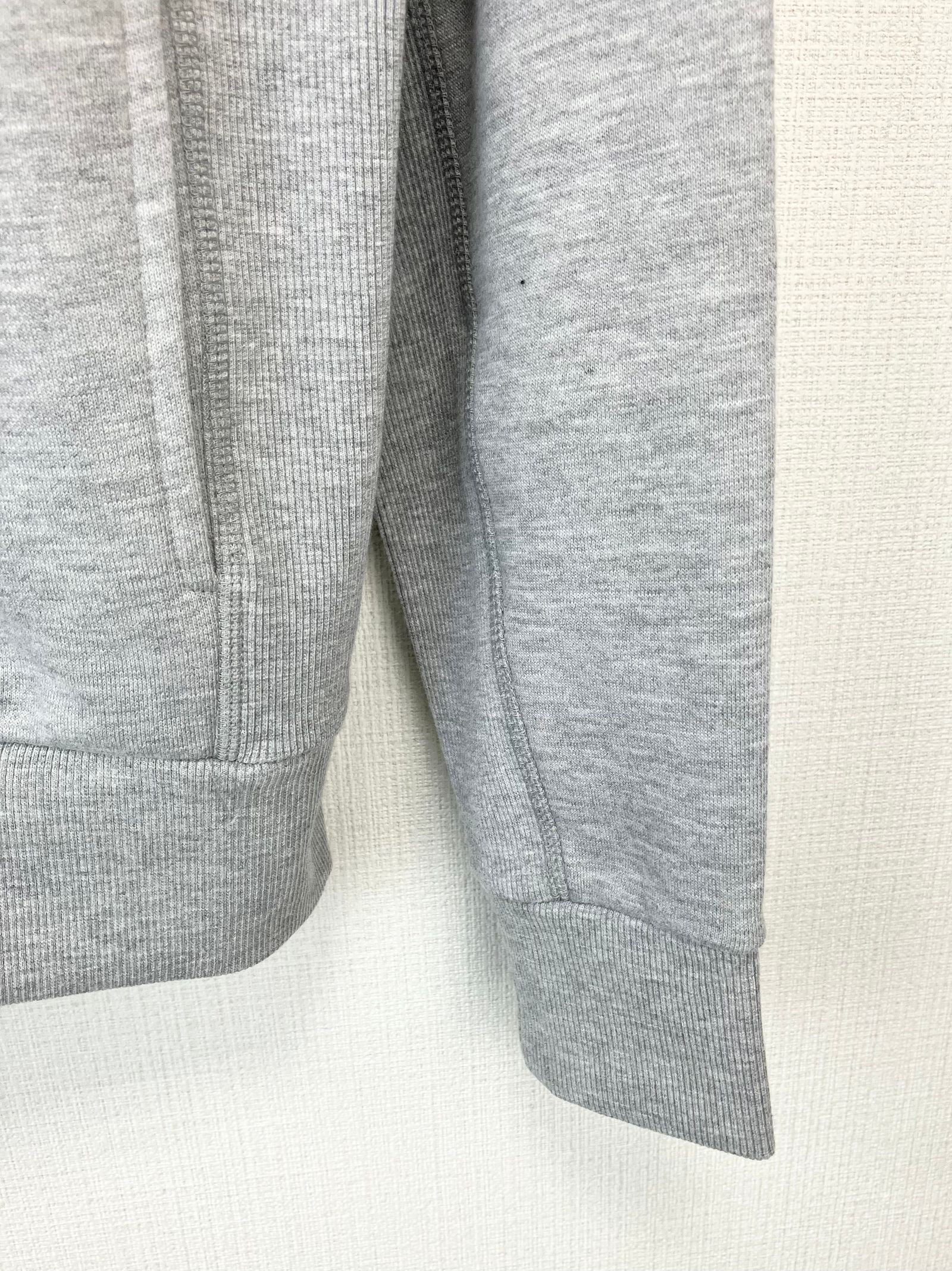 HOOD EMBOSSED LOGO HOODIE / エンボスロゴ ジップパーカー / グレー【USO-26063】