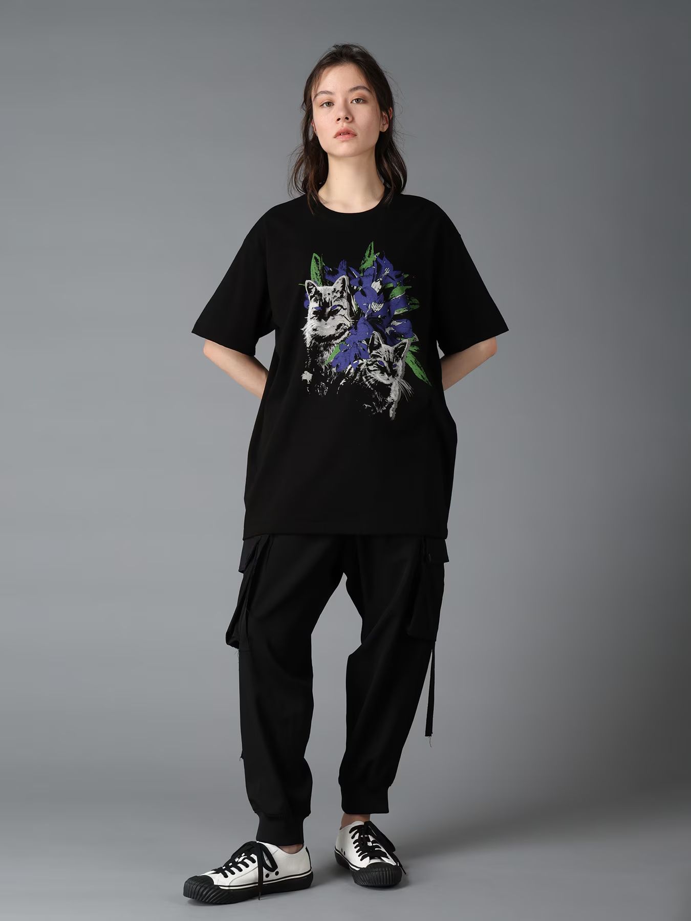 JERSEY CAT AND EDELWEISS T-SHIRT / BLACK [GW-T78-070-2]