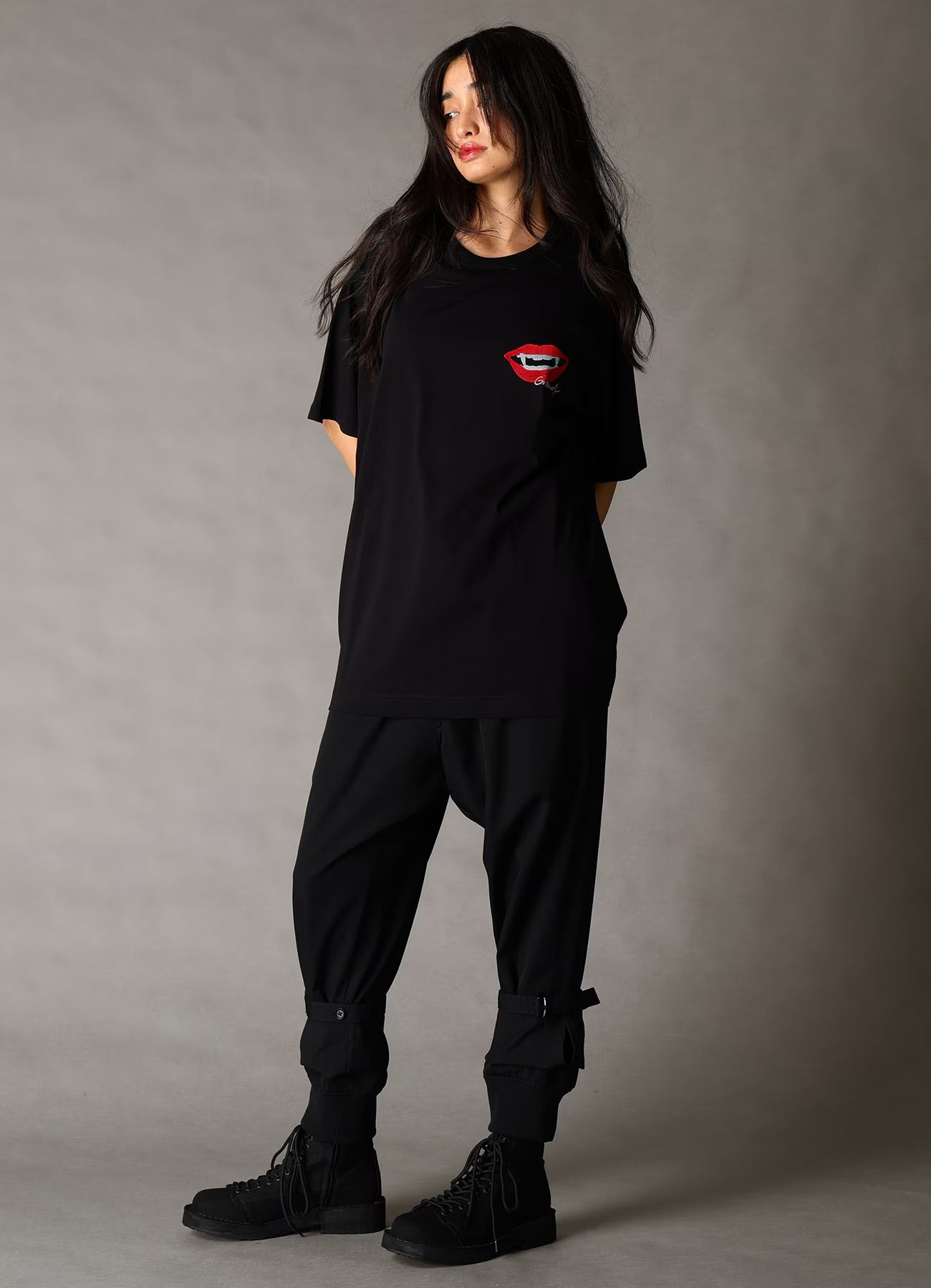 LIP T-SHIRT / BLACK [GQ-T01-071-1]