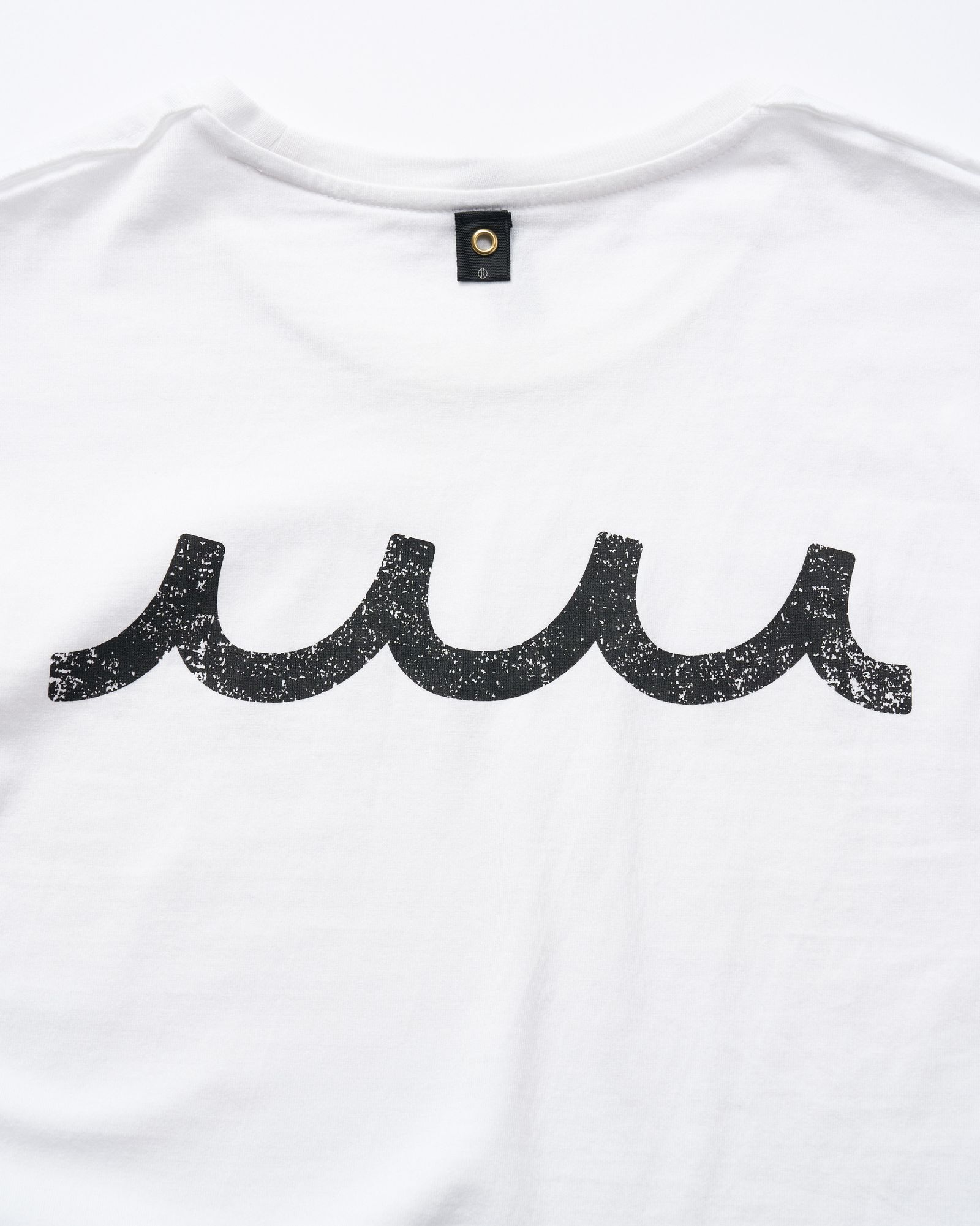 ☆先行予約☆ muta × wjk  / カットオフ モックネックロングスリーブカットソー / cut-off mock-neck L/S(printed) / WHITE [709 mw03j]