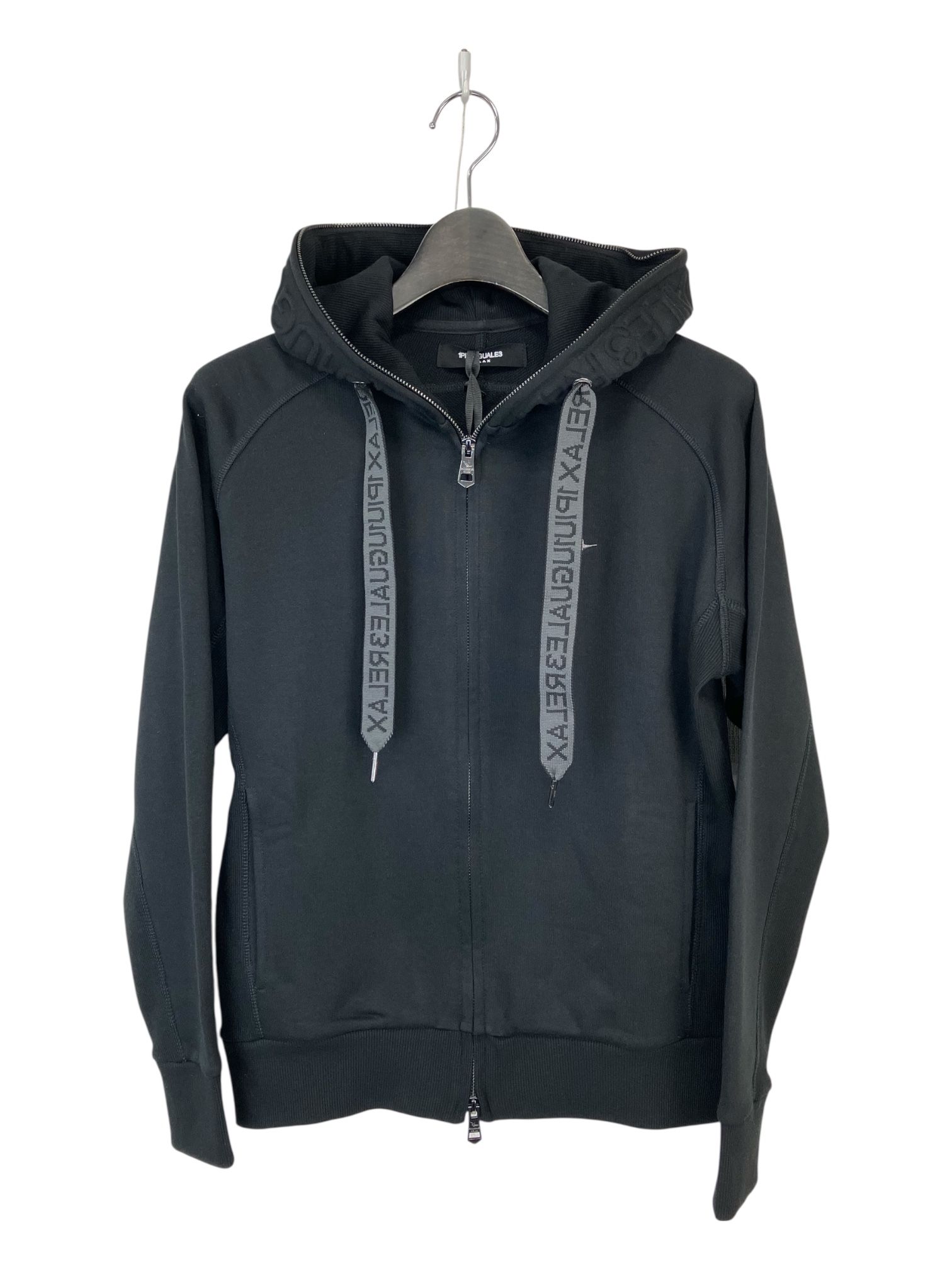 HOOD EMBOSSED LOGO HOODIE / エンボスロゴ ジップパーカー / ブラック【USO-26063】