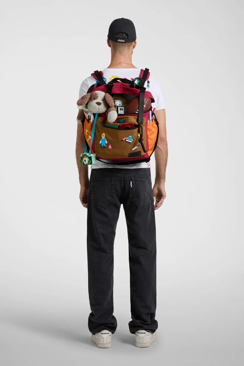 リュック バックパック ハンド ショルダー バッグ 2WAY / イースト+ウェスト リサイクルナイロン 防水 / Mサイズ / チェリーオレンジ キャメル [ZAEWCM167 CILI-ARAN-CAMEL]