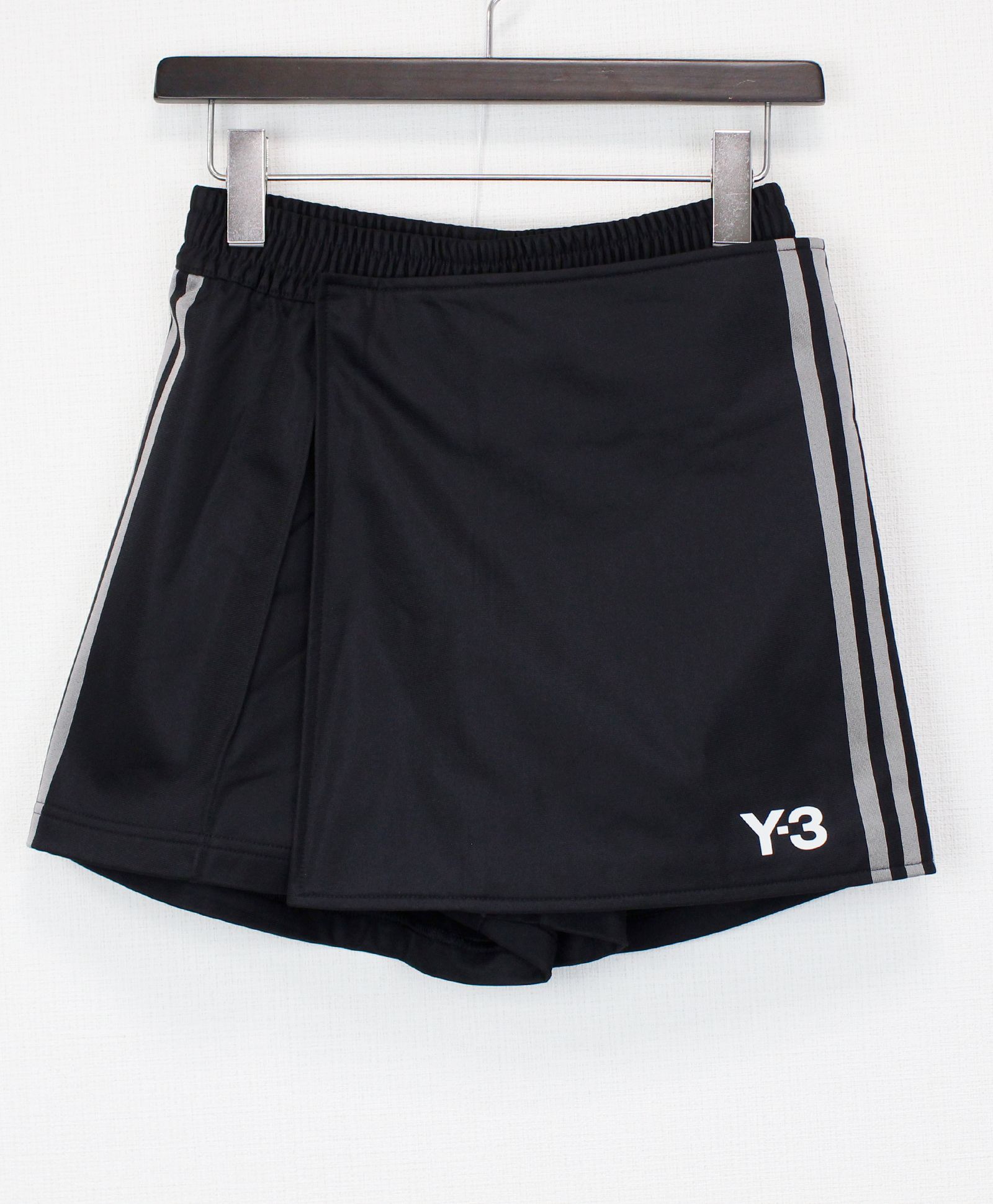 Y-3 - レディースショートパンツ / FIREBIRD SKORT / [H63068-APPS23