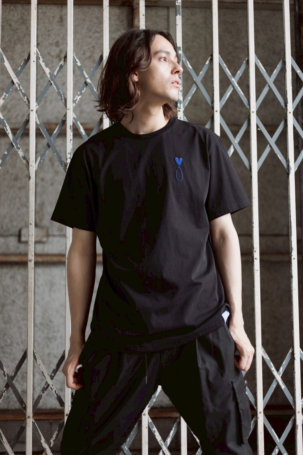 Tシャツ / Tiphanie / BLACK x ROYAL BLUE