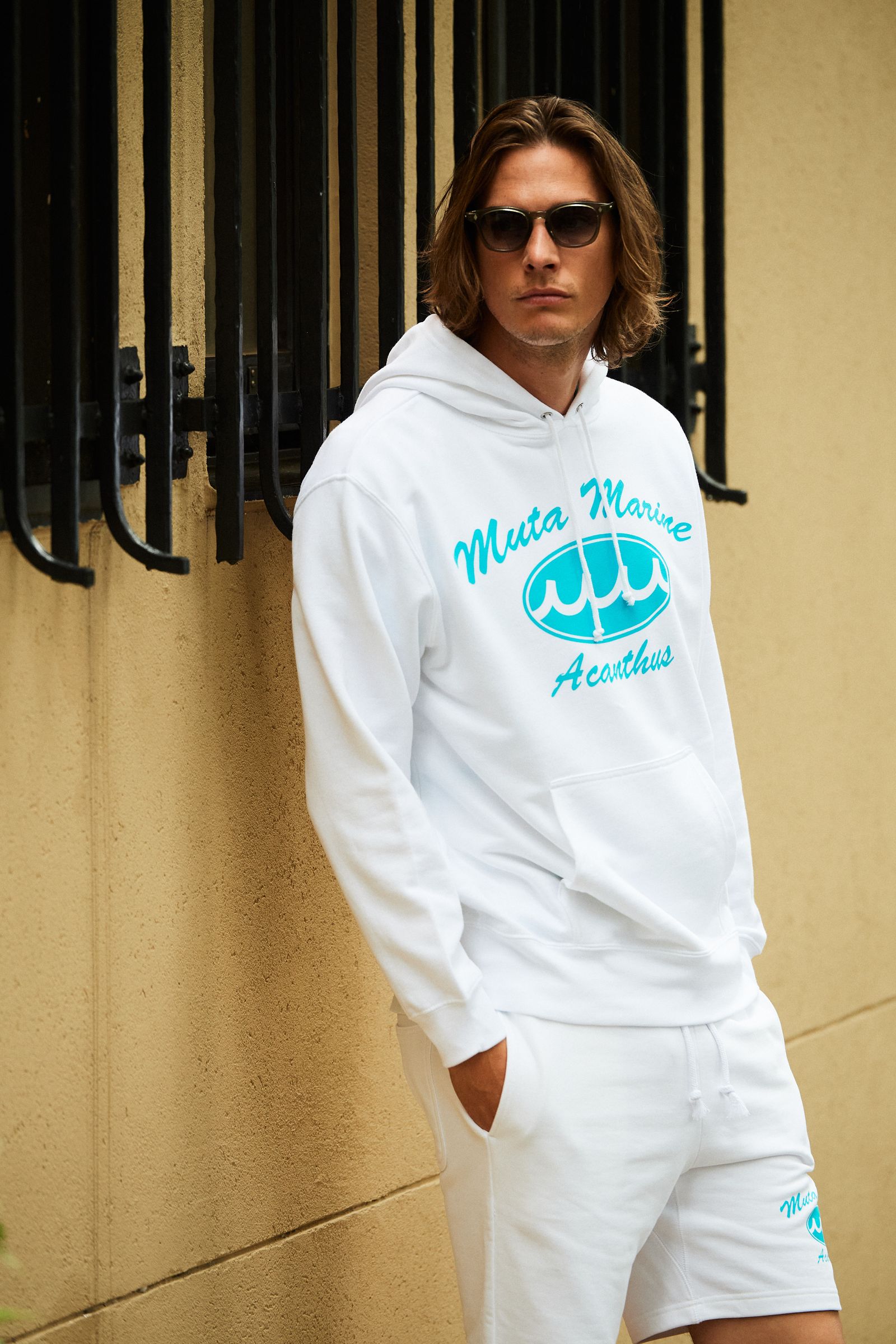 ACANTHUS x muta MARINE / muta Script Logo Hooded Sweatshirts / プルオーバーパーカー / WHITE / MA2409