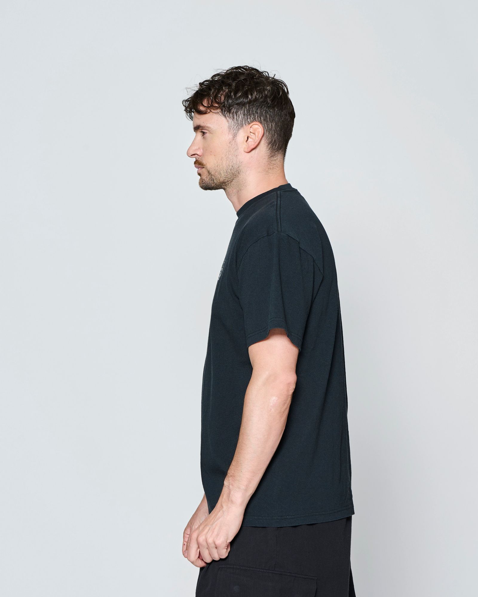 ☆先行予約☆ ヴィンテージ オールドイングリッシュ Tシャツ  /  Vintage Wash Old English Tee / BLACK 【CT2701】