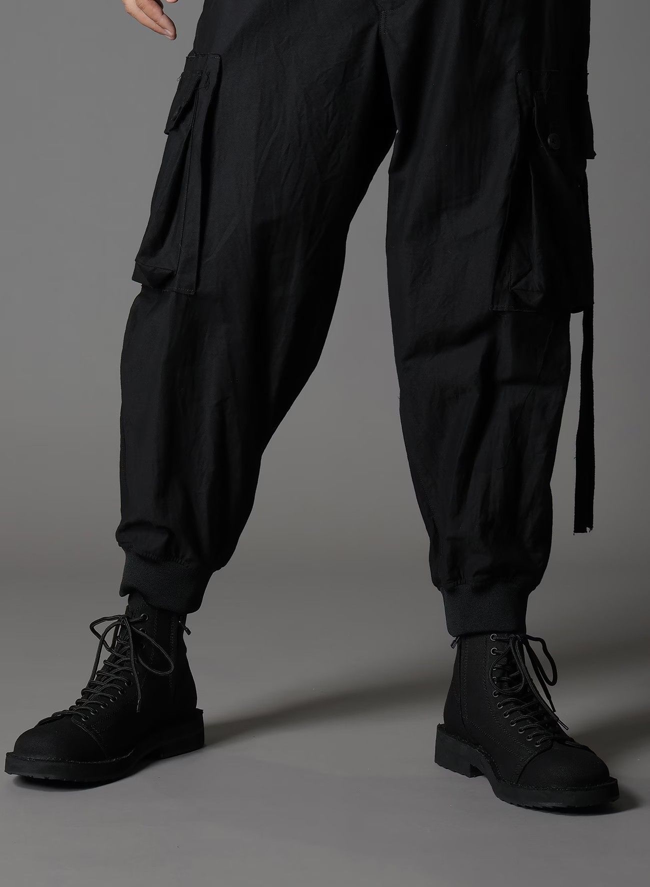 Ground Y ミリタリーカーゴパンツ 黒 ed824erG3RRC.jpg?width=768