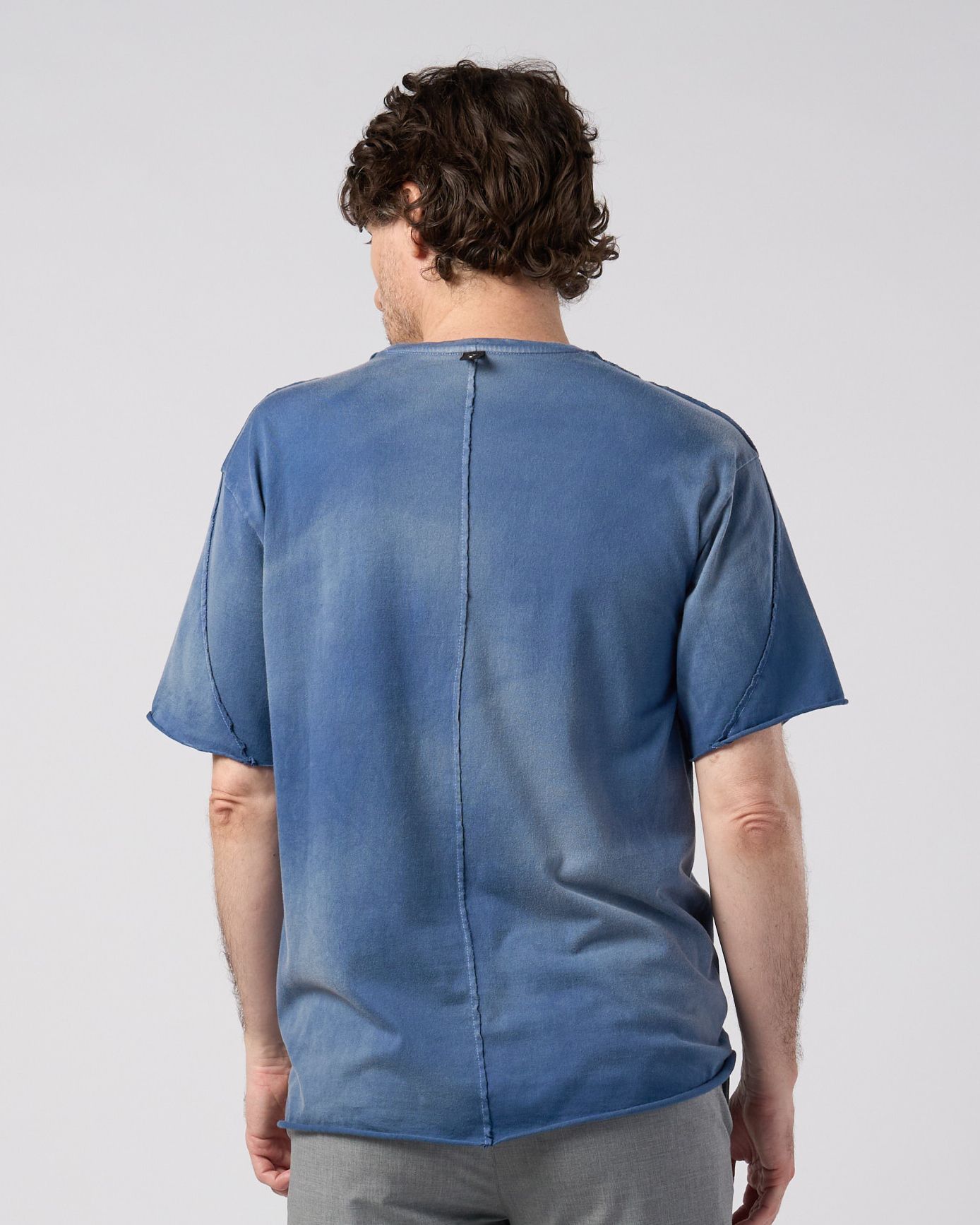 ☆先行予約☆ wjk  / フェードカットオフ半袖Tシャツ / fade cut-off S/S / fade navy 【7154 lj93k】