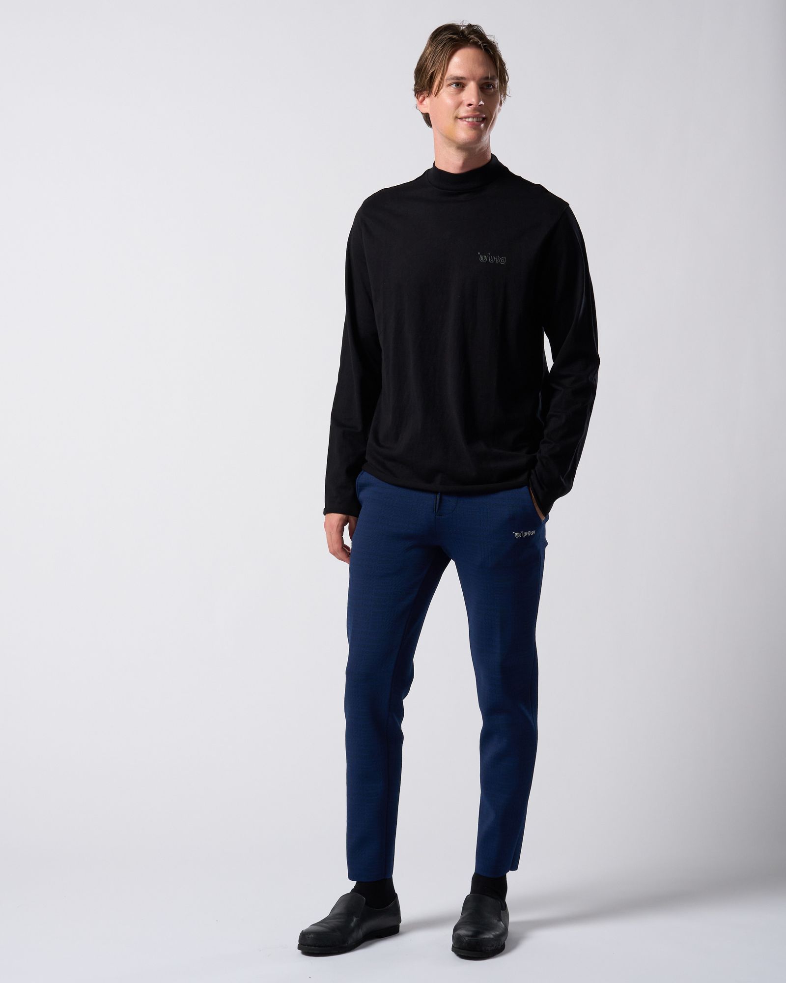 ☆先行予約☆ muta × wjk  / カットオフ モックネックロングスリーブカットソー / cut-off mock-neck L/S(printed) / DEEP BLACK [709 mw03j]