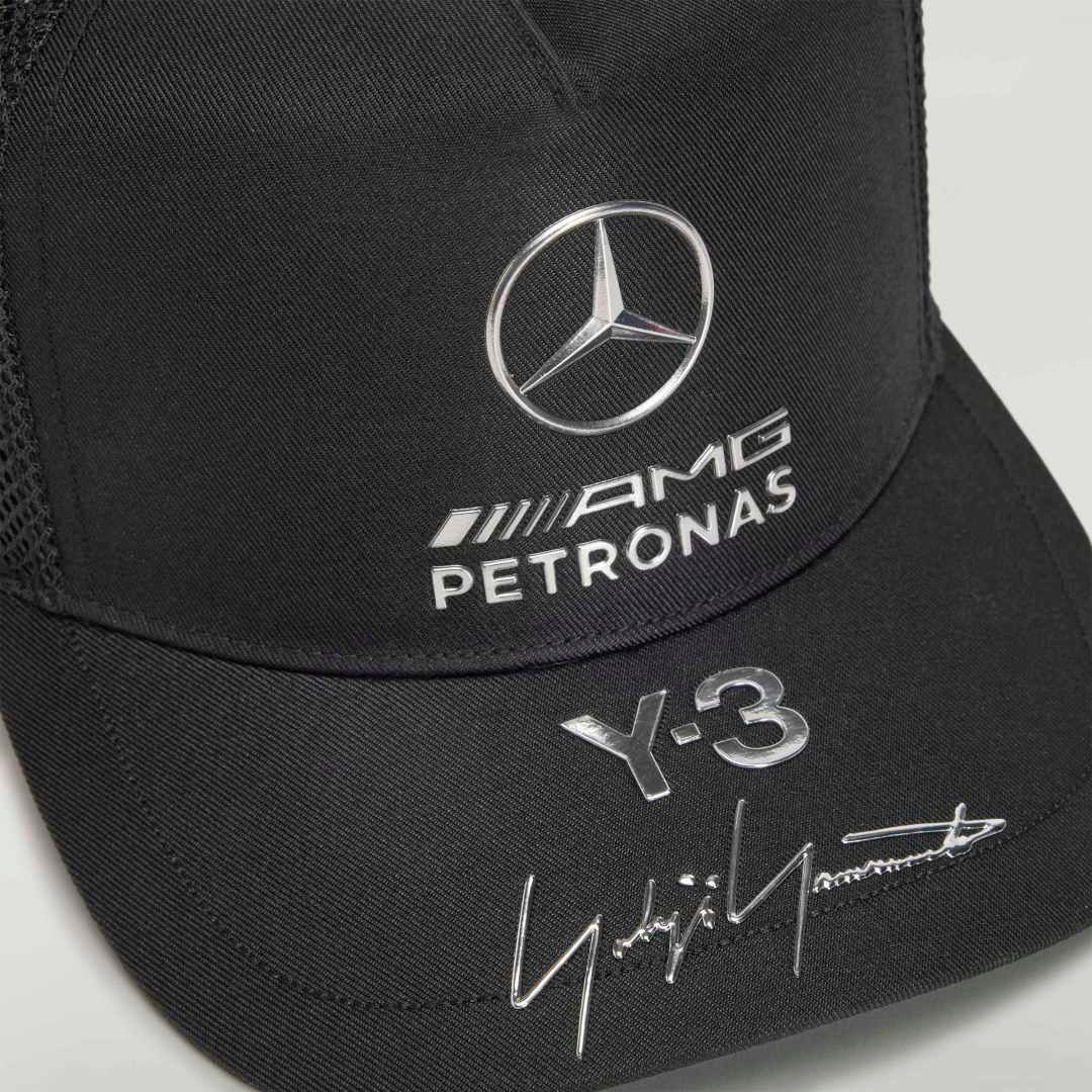 Y-3 MERCEDES-AMG PETRONAS FORMULA 1 TEAM TRUCKER CAP / BLACK  [KR4909-ACCS26]