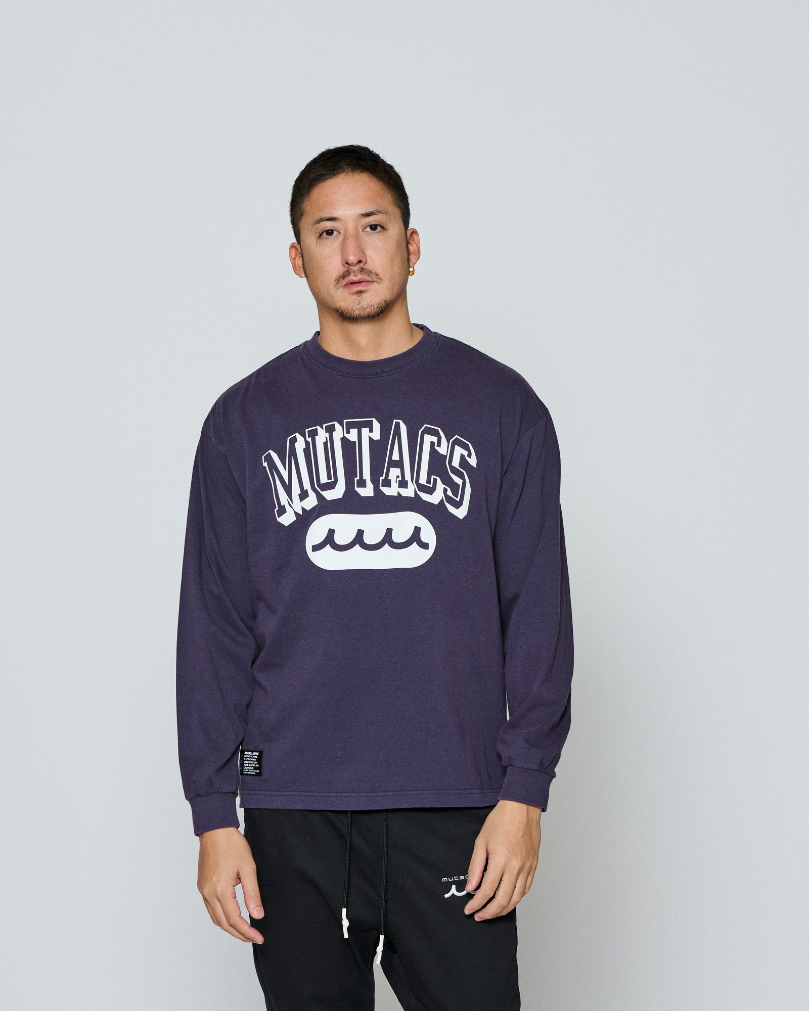 ☆先行予約☆ muta MARINE × ACANTHUS / カレッジロゴロンTee / Shadow College Logo L/S Tee / NAVY 【MA2661】