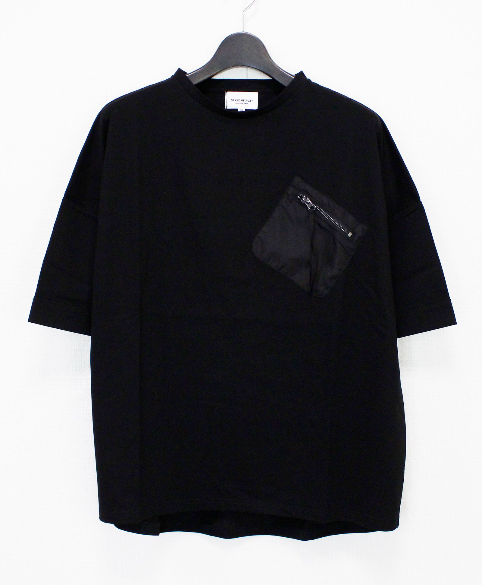 胸ポケットZIPショートスリーブTシャツ / ブラック【341038】