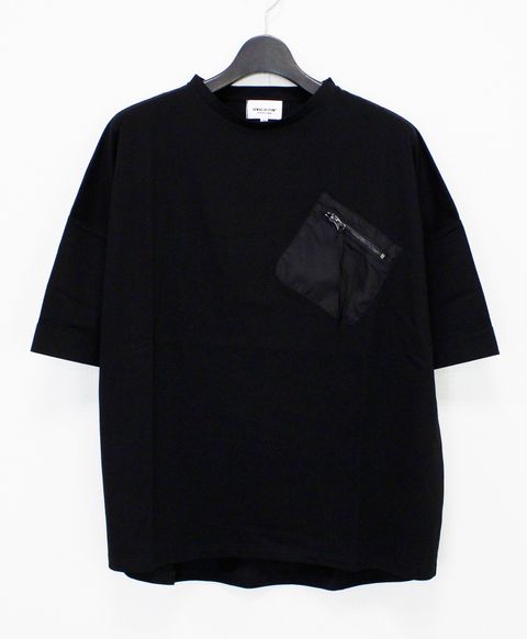 胸ポケットZIPショートスリーブTシャツ / ブラック【341038】