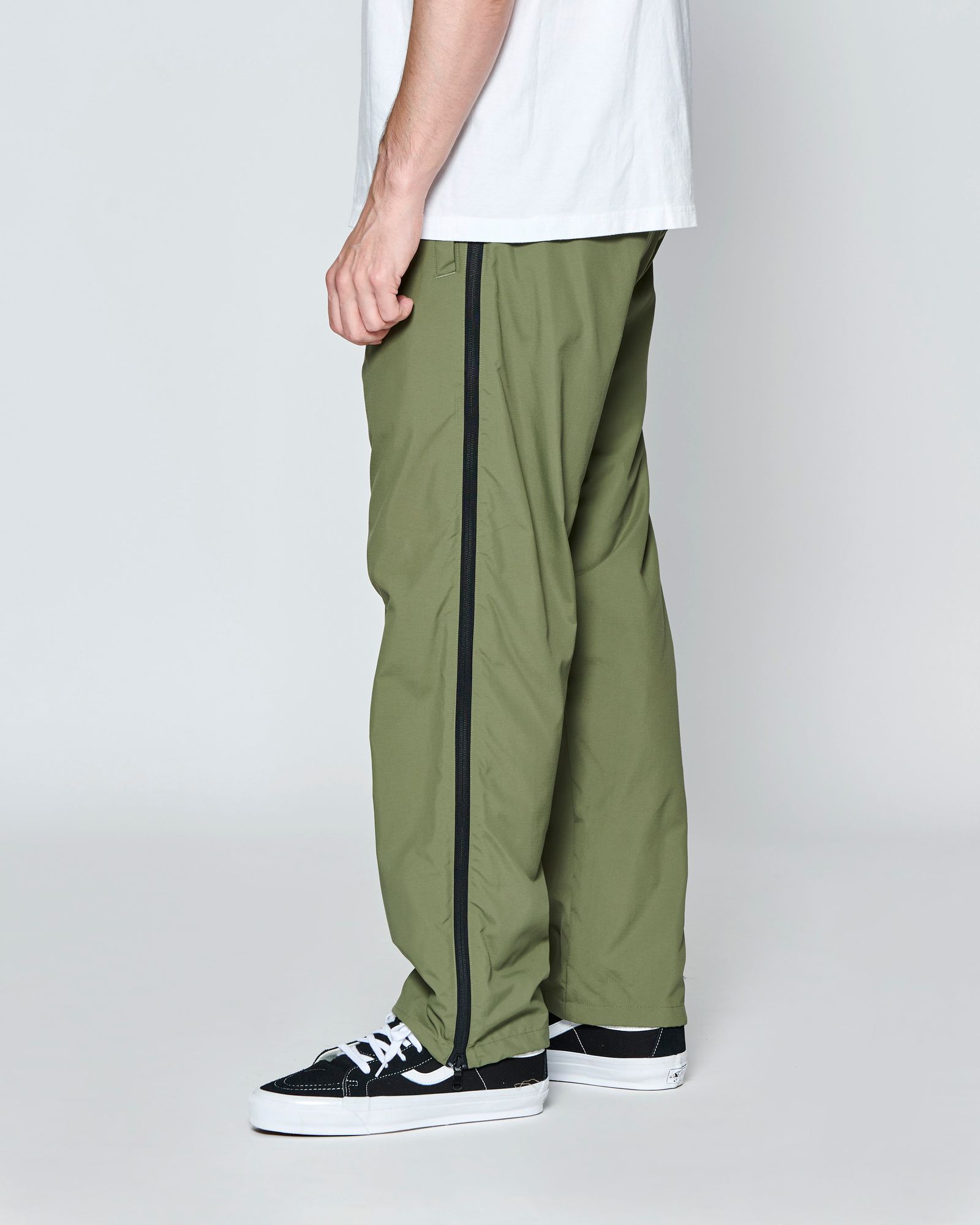 ☆先行予約☆ SUPPLEX® ナイロン ジップパンツ  /  SUPPLEX® Nylon Contrast Zip Pants / OLIVE 【PT2703】