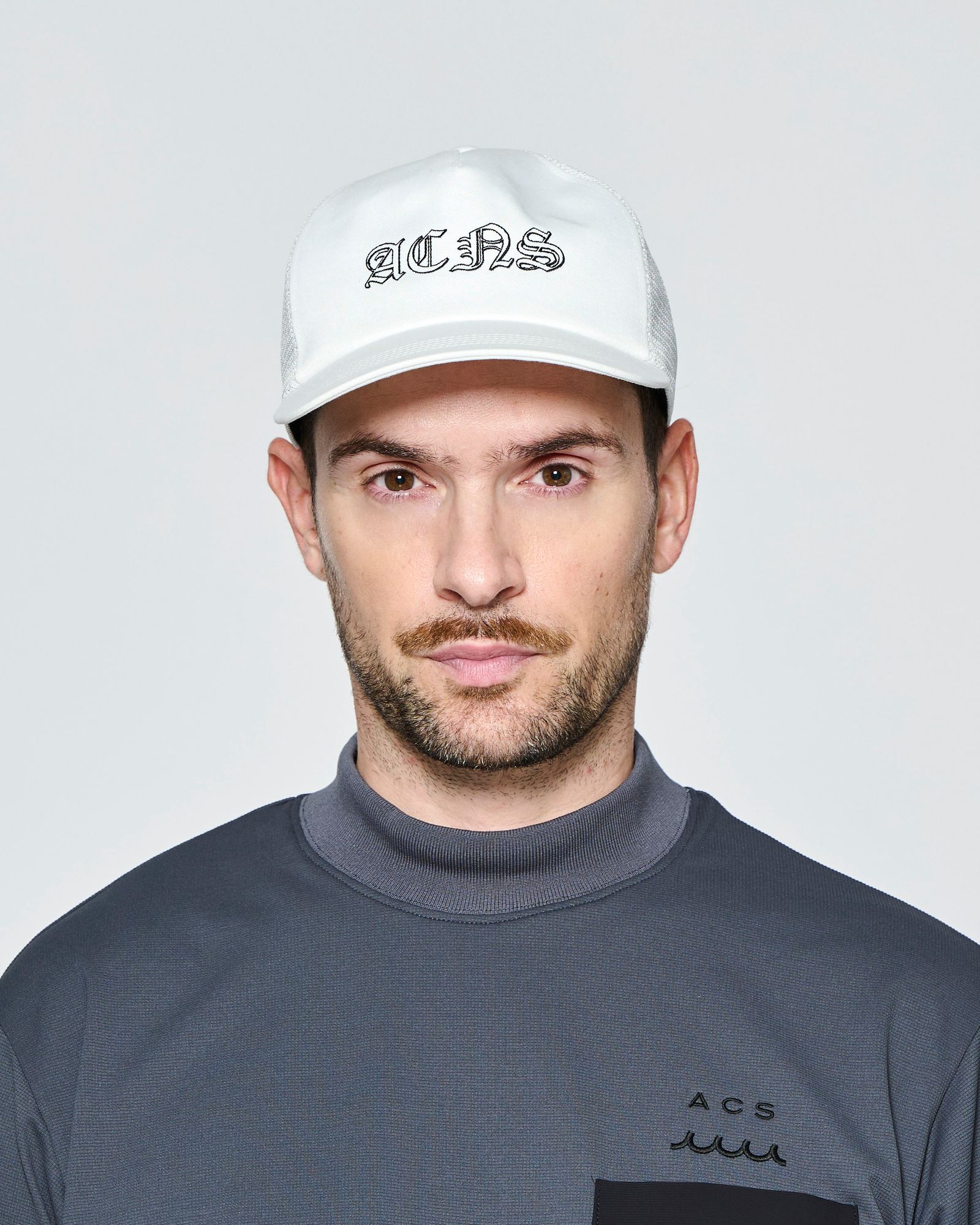 ☆先行予約☆  オールドイングリッシュロゴ キャップ /  Old English Logo Cap / WHITE 【CP2701】