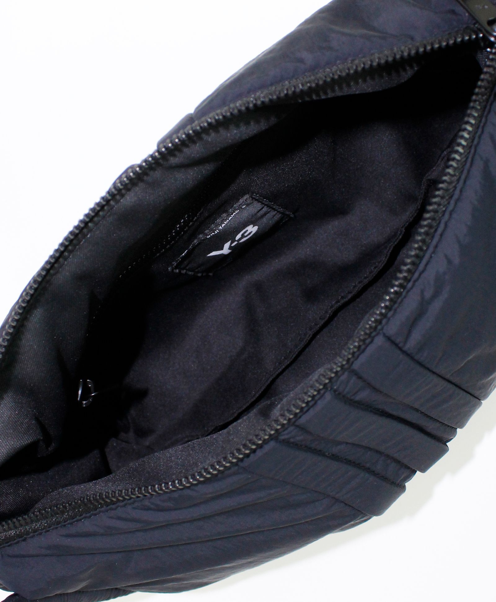 ハンドバッグ / Y-3 PADDED HANDBAG  [JV9669-ACCA25]
