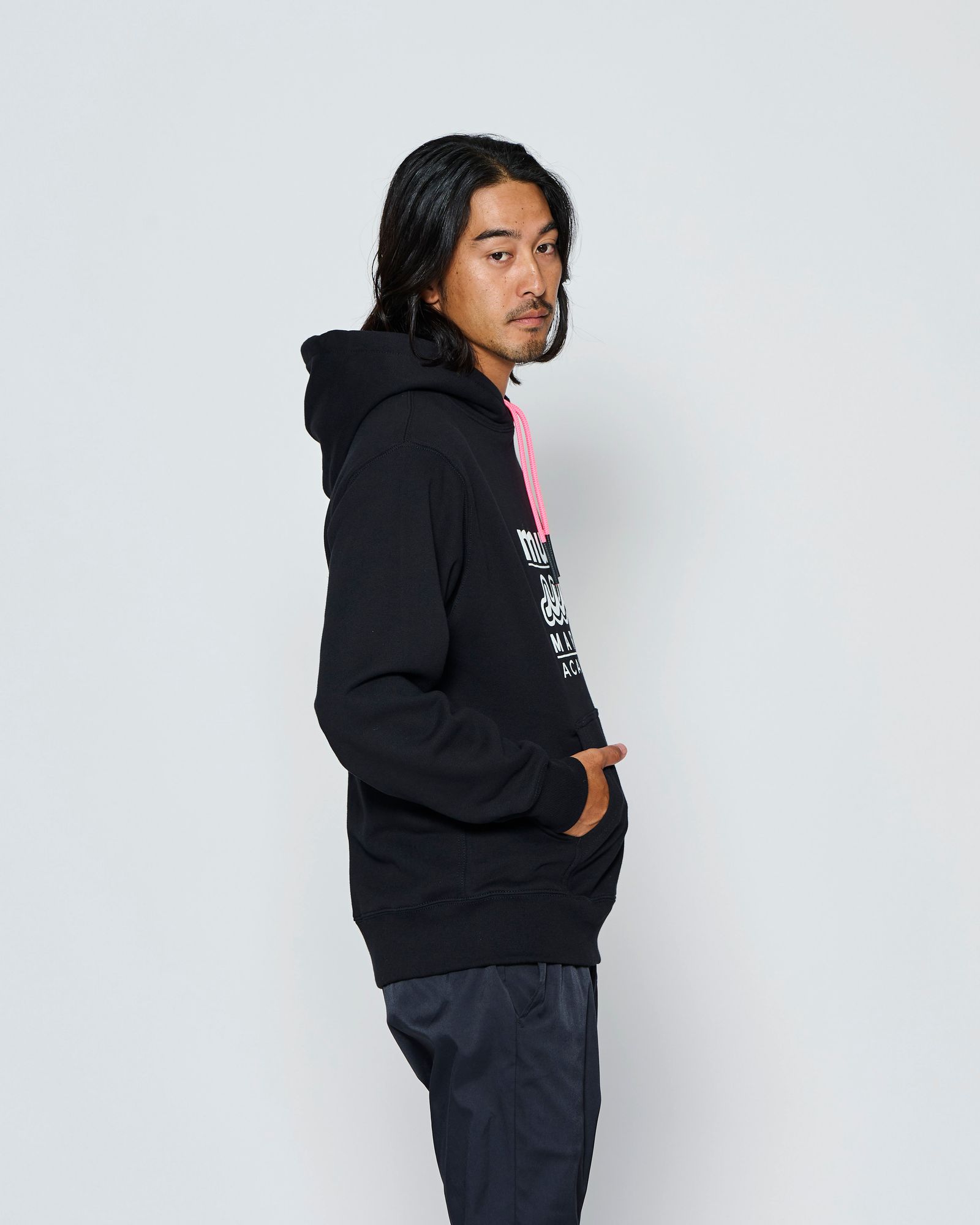 ☆先行予約☆muta MARINE × ACANTHUS  / Wネームロゴフーディー / プルオーバーパーカー /  W-name logo hoodie / BLACK【MA2726】