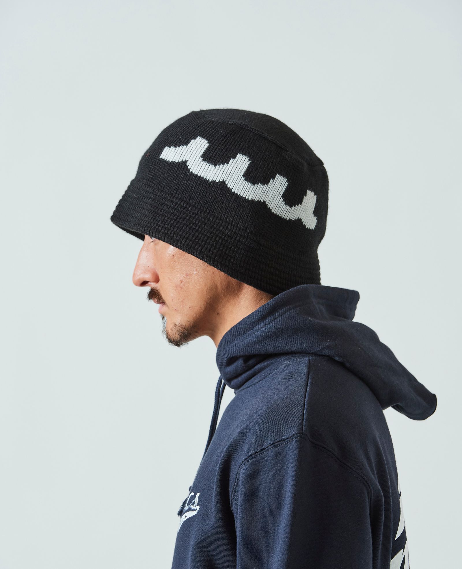 ACANTHUS x mutaMARINE / muta WAVE Logo Knit Bucket Hat / NAVY/WHITE - S/M