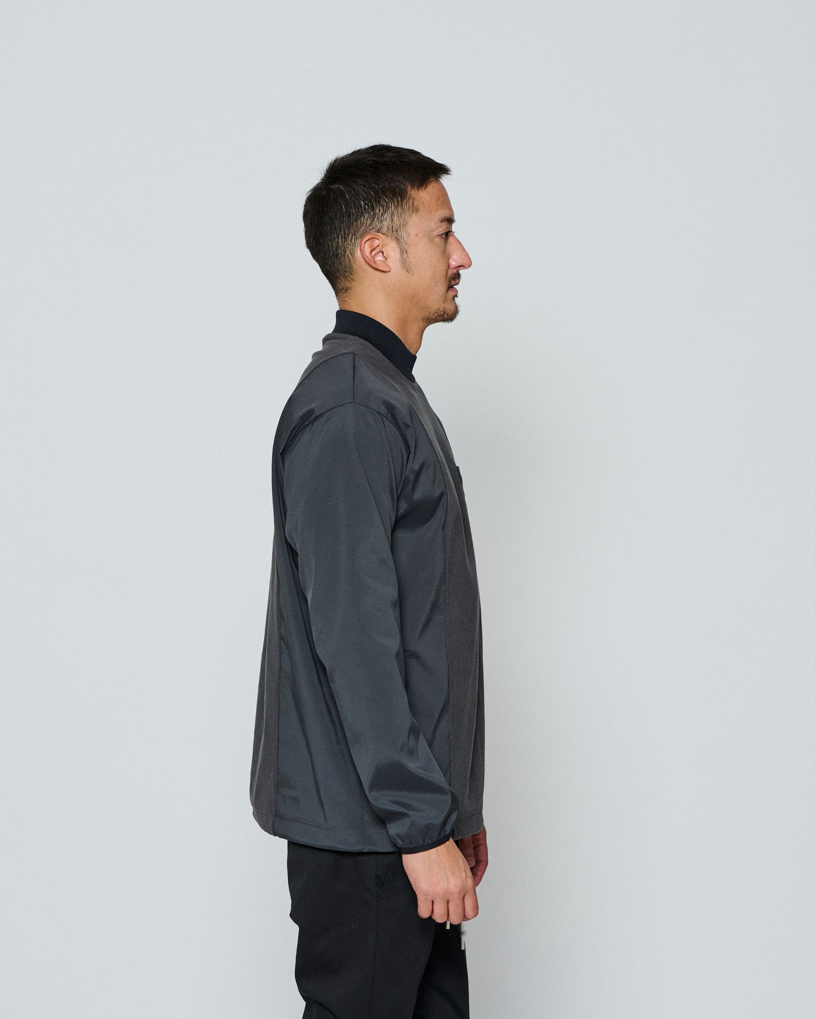 ☆先行予約☆ muta MARINE × ACANTHUS / モックネックロングスリーブトップ / Split Mockneck L/S Top / CHARCOAL 【MA2658】