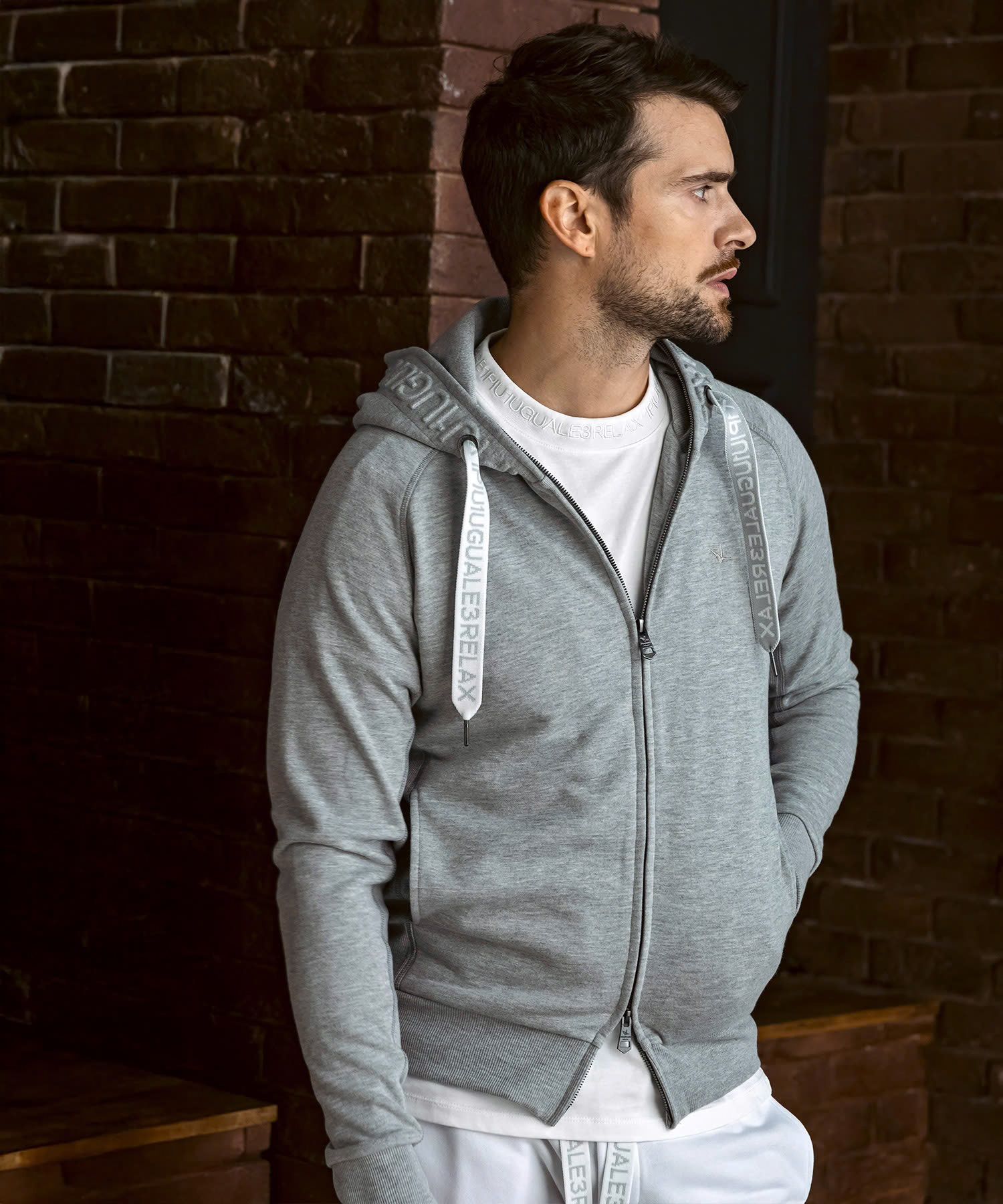 HOOD EMBOSSED LOGO HOODIE / エンボスロゴ ジップパーカー / グレー【USO-26083】