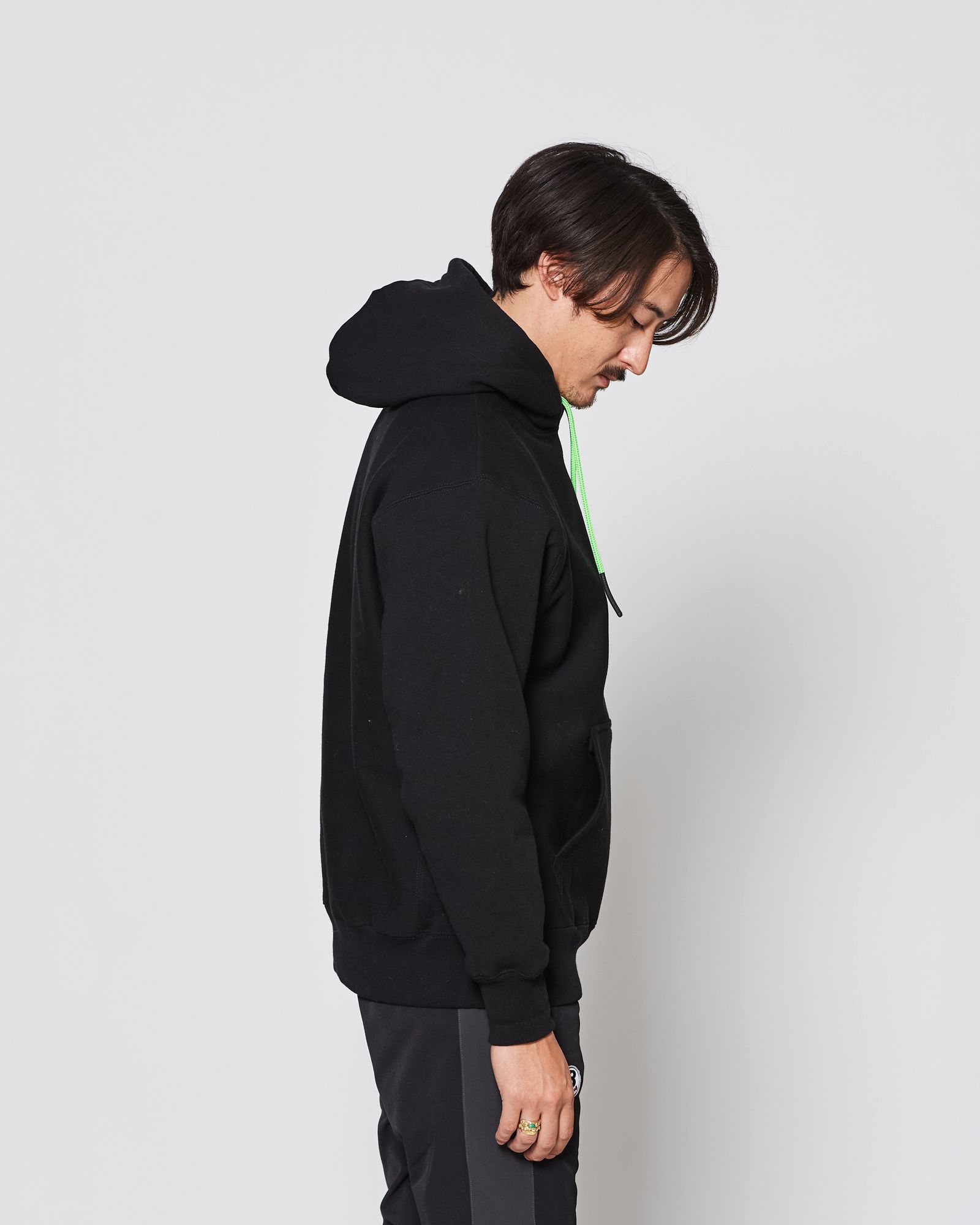 ☆先行予約販売2025年9月下旬～10月下旬頃入荷予定☆ ACANTHUS × muta MARINE / muta sweet muta Hooded Sweatshirts / パーカー / BLACK 【MA2545】