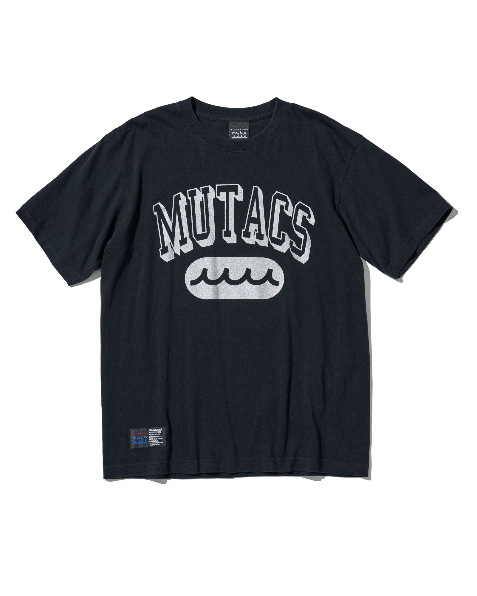 ☆先行予約☆ muta MARINE × ACANTHUS / カレッジロゴTシャツ / Shadow College Logo Tee / BLACK 【MA2662】