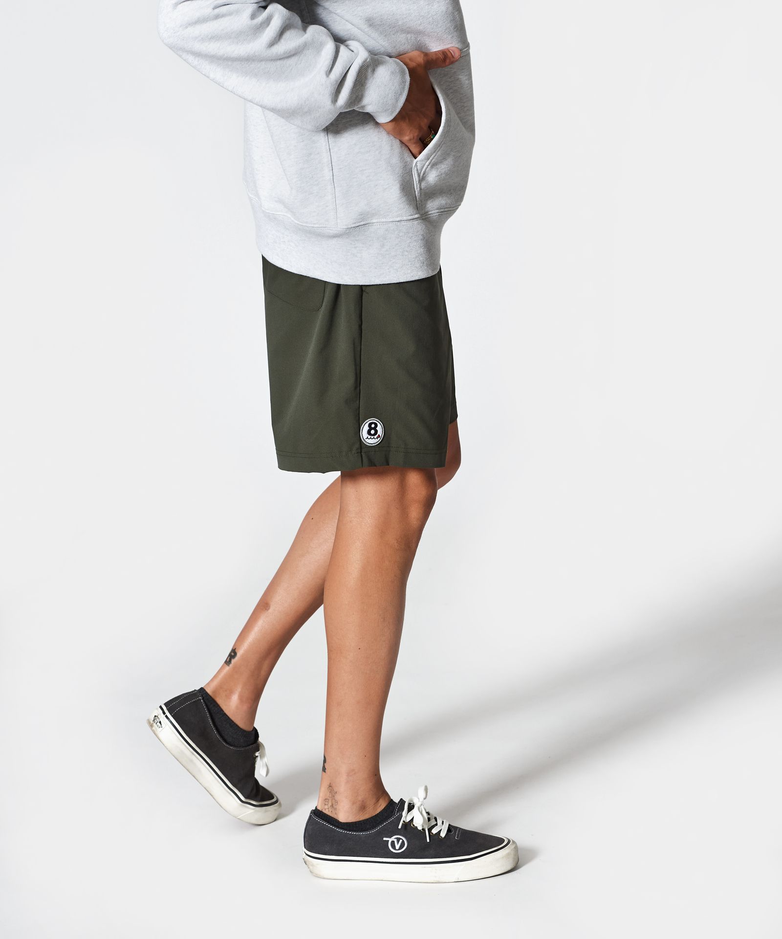 ACANTHUS × muta MARINE / muta sweet logo shorts / ショートパンツ / KHAKI【MA2527】