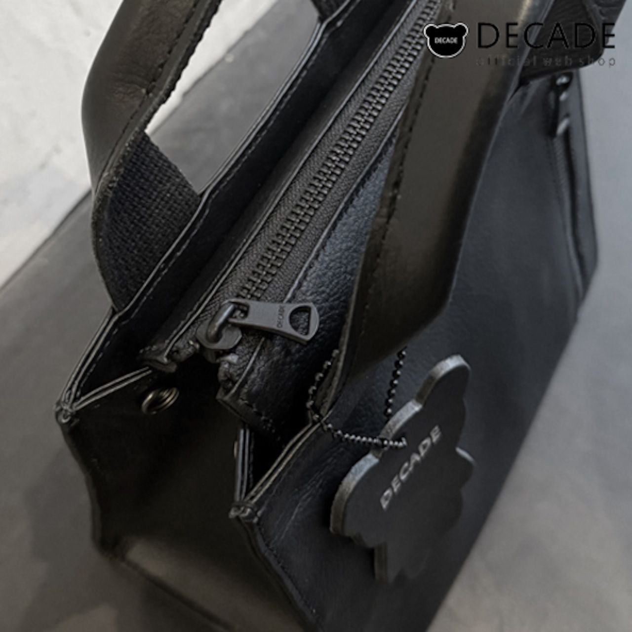 ミニバッグショルダー 防水レザータイプ  / Water Proof Leather Hand Mini Shoulder Bag / B-BK [0DCD-1540]