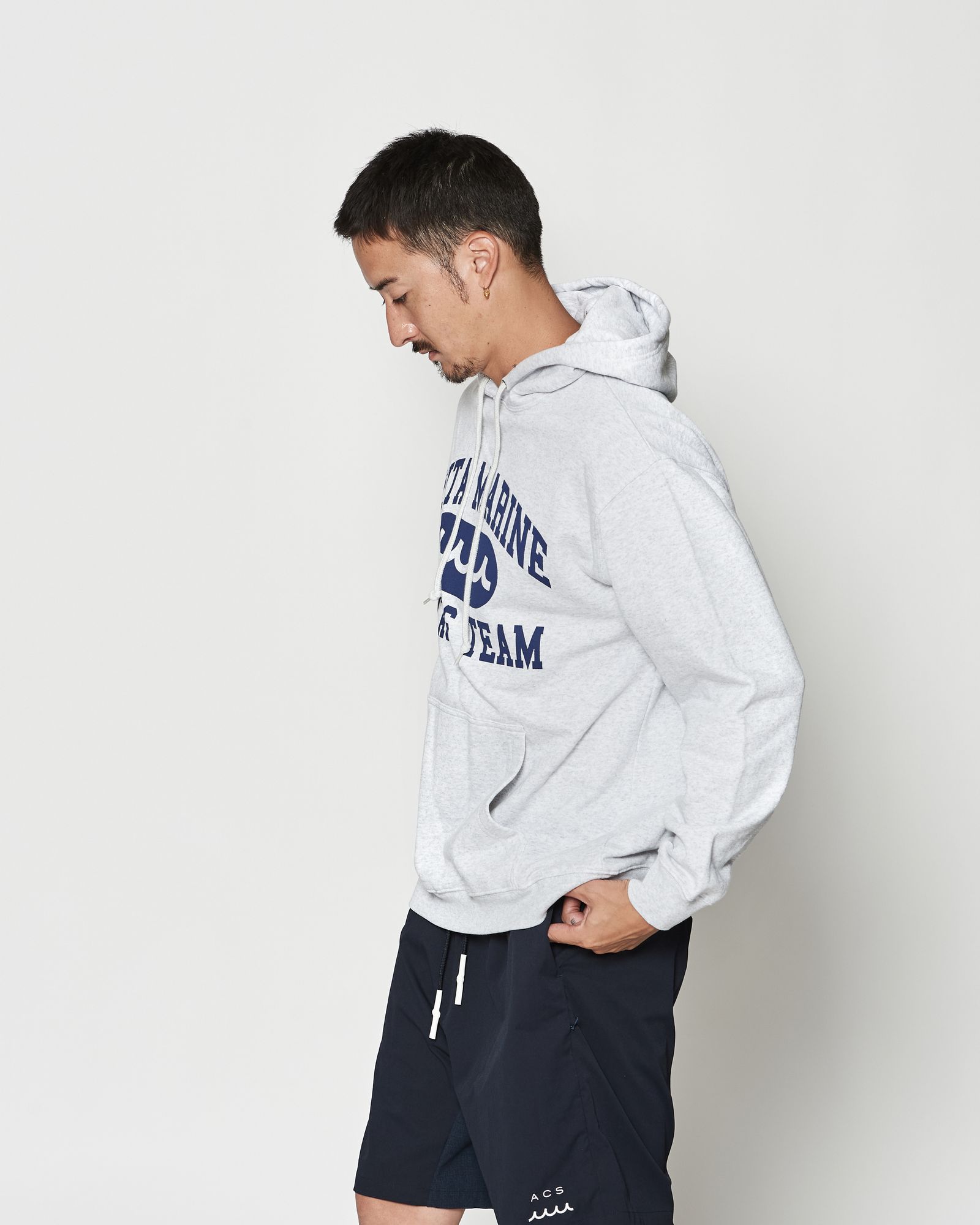 ☆先行予約☆muta MARINE × ACANTHUS  / カレッジロゴ スウェットジップフーディー / パーカー / College Logo Hooded Sweatshirt / ASH GREY【MA2609】