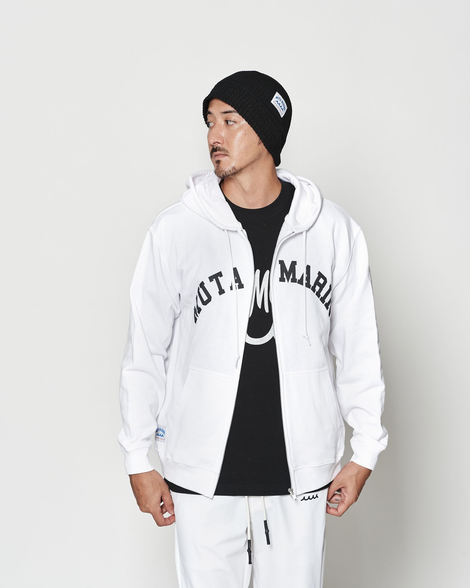 ☆先行予約☆muta MARINE × ACANTHUS  / アーチロゴ スウェットジップフーディー / パーカー / Arc Logo Zip Up Hooded Sweatshirt / WHITE【MA2610】