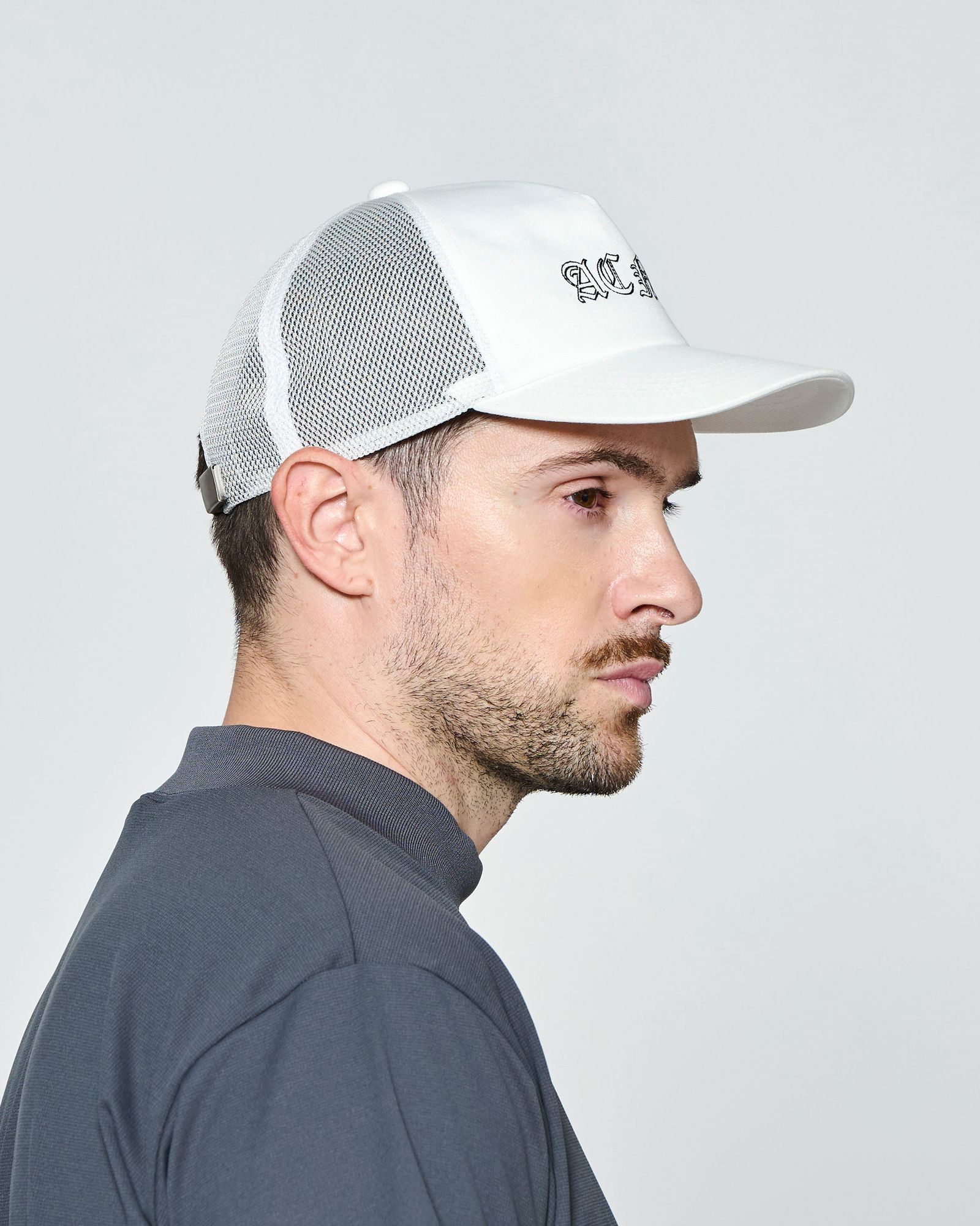 ☆先行予約☆  オールドイングリッシュロゴ キャップ /  Old English Logo Cap / WHITE 【CP2701】