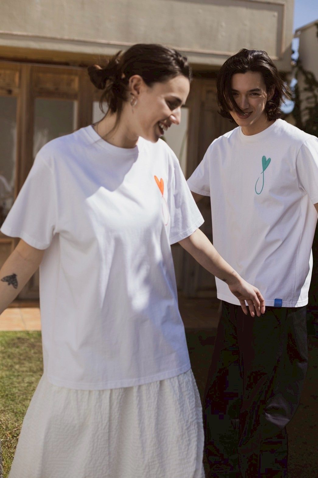 Tシャツ / Tiphanie Big Logo / WHITE x RED