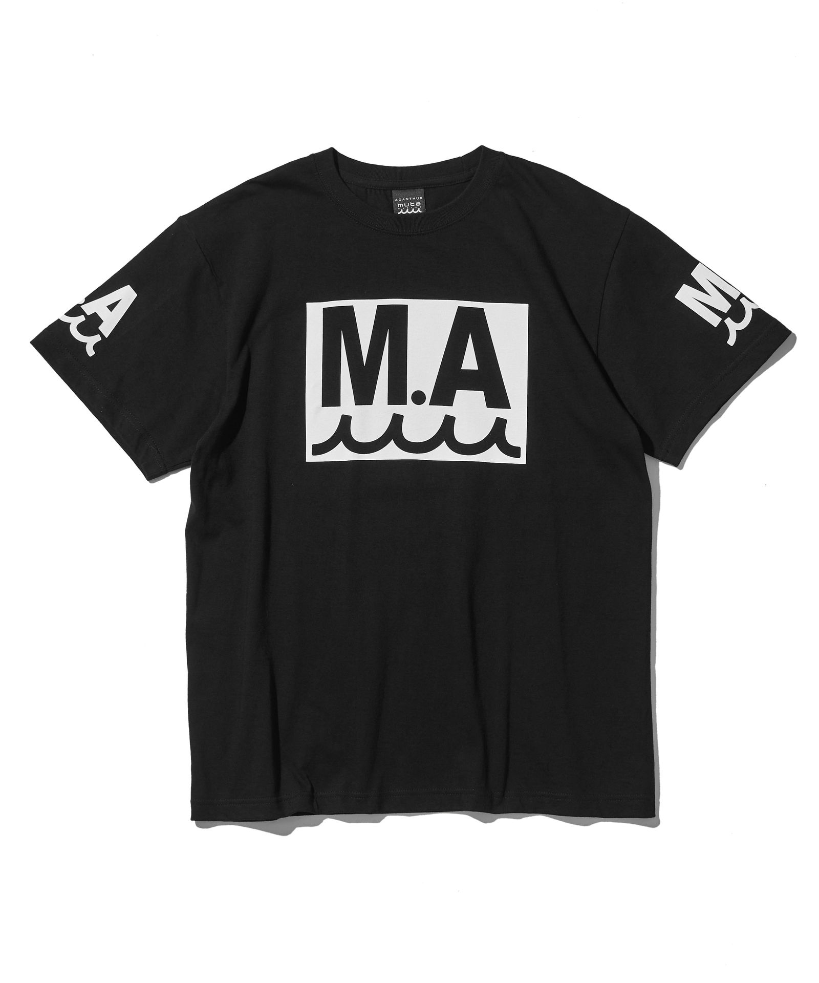 ACANTHUS × muta MARINE / muta MA Logo Tee / ロゴTシャツ / BLACK 【MA2514】