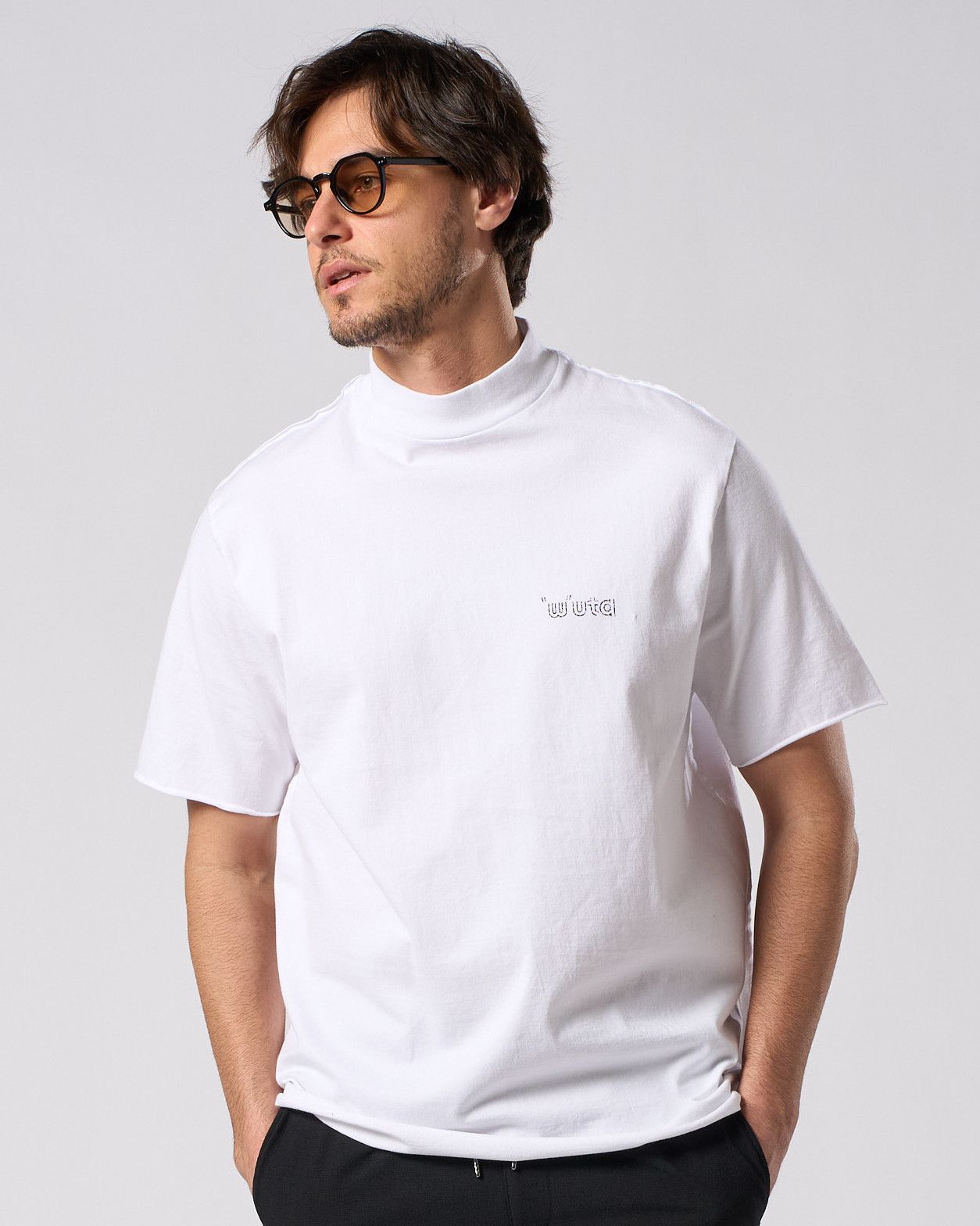 ☆先行予約☆ muta × wjk  / カットオフ モックネックシャツ / cut-off mock S/S(printed) / WHITE [704 mw03i]