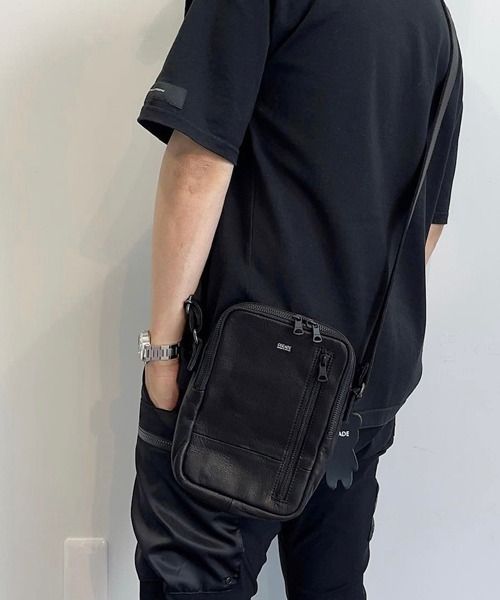 オイルレザーミニショルダーバッグ  / Oil Leather Mini Shoulder Bag / B-BK [DCD-01460]