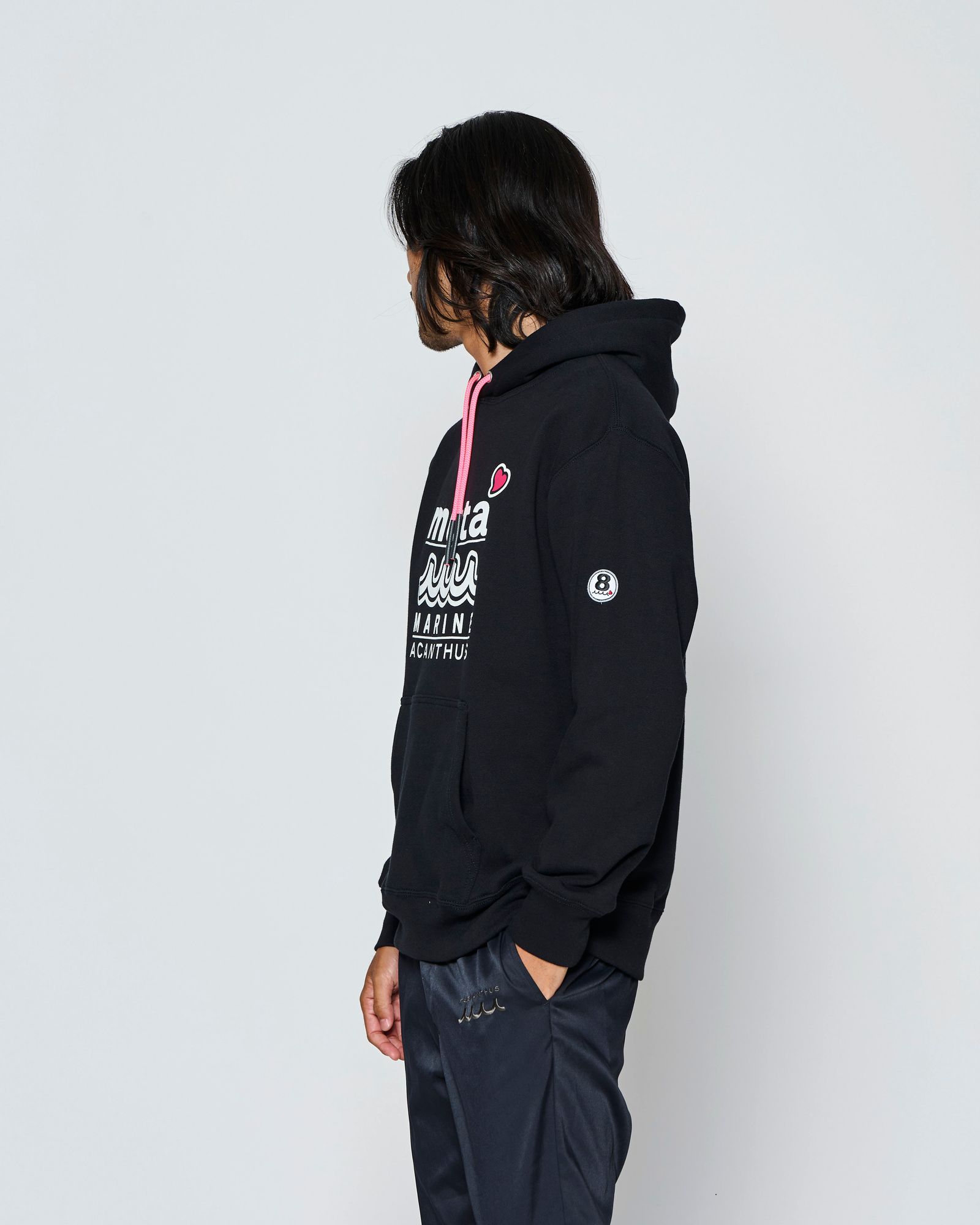 ☆先行予約☆muta MARINE × ACANTHUS  / Wネームロゴフーディー / プルオーバーパーカー /  W-name logo hoodie / BLACK【MA2726】
