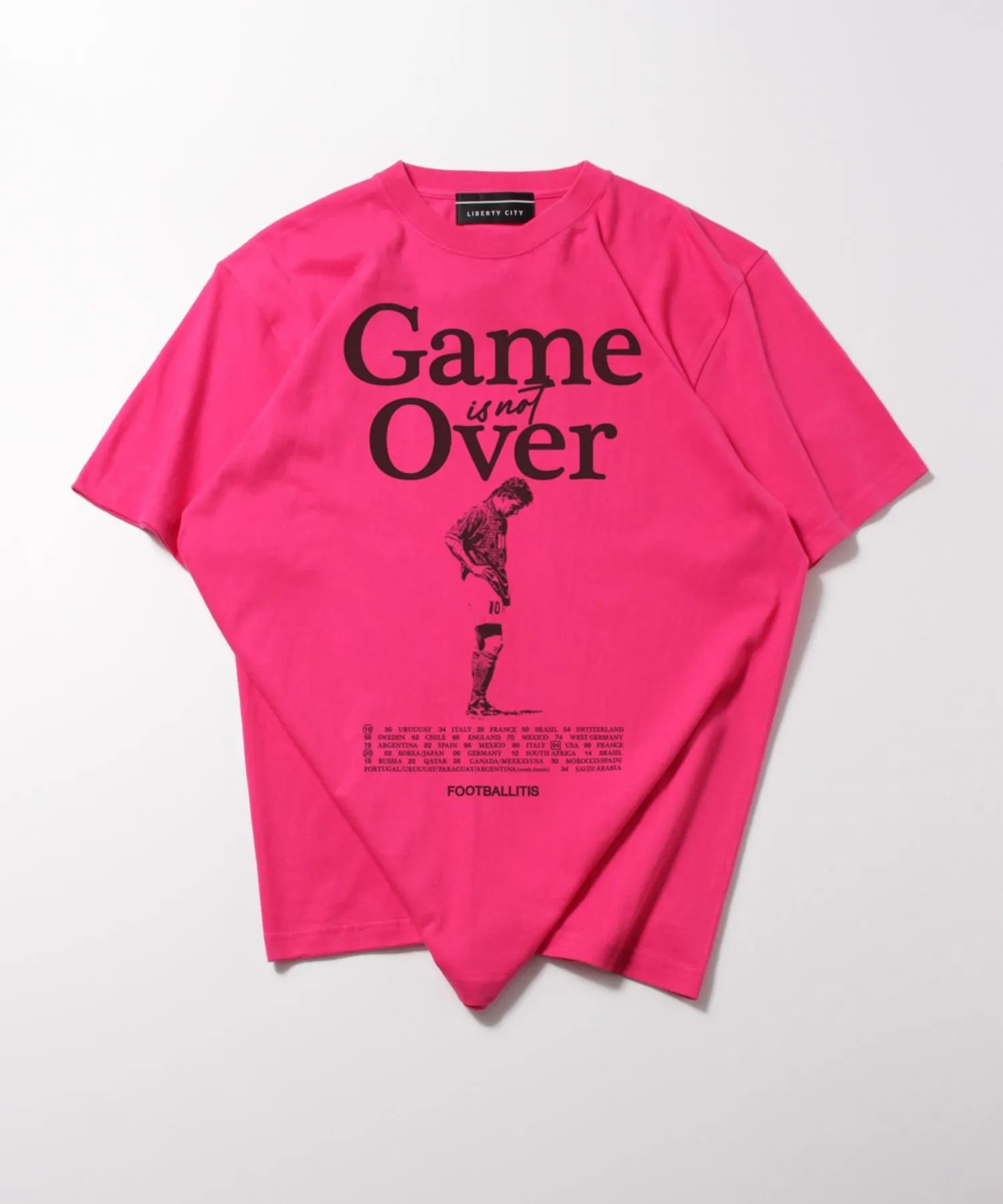 【FOOTBALLITIS】 [GAME OVER] Tシャツ / PINK [251033RB]
