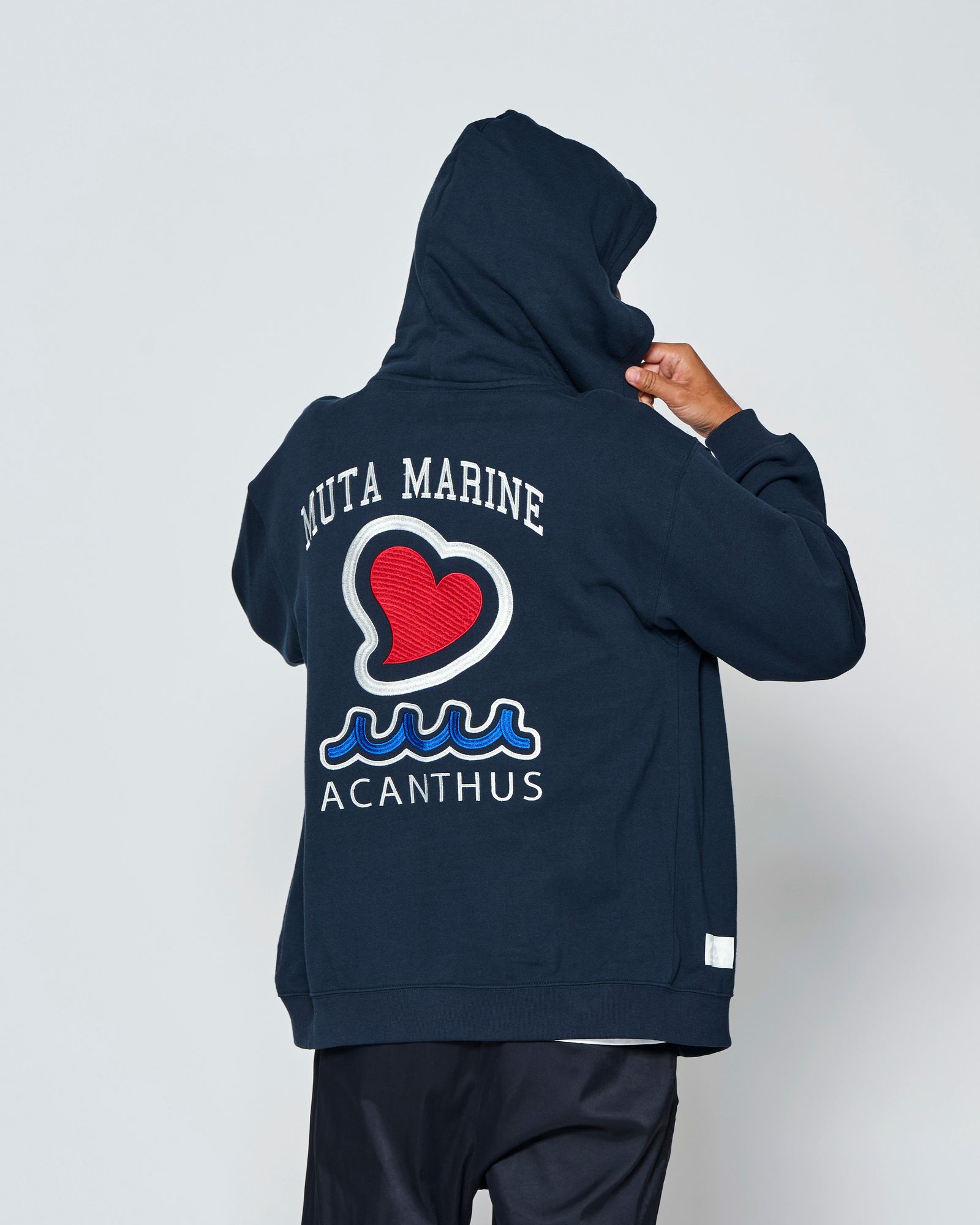 ☆先行予約☆muta MARINE × ACANTHUS  / スーベニアジップアップスウェットフーディー / ジップパーカー /  Souvenir Zip-up Hooded Sweatshirt / NAVY【MA2712】