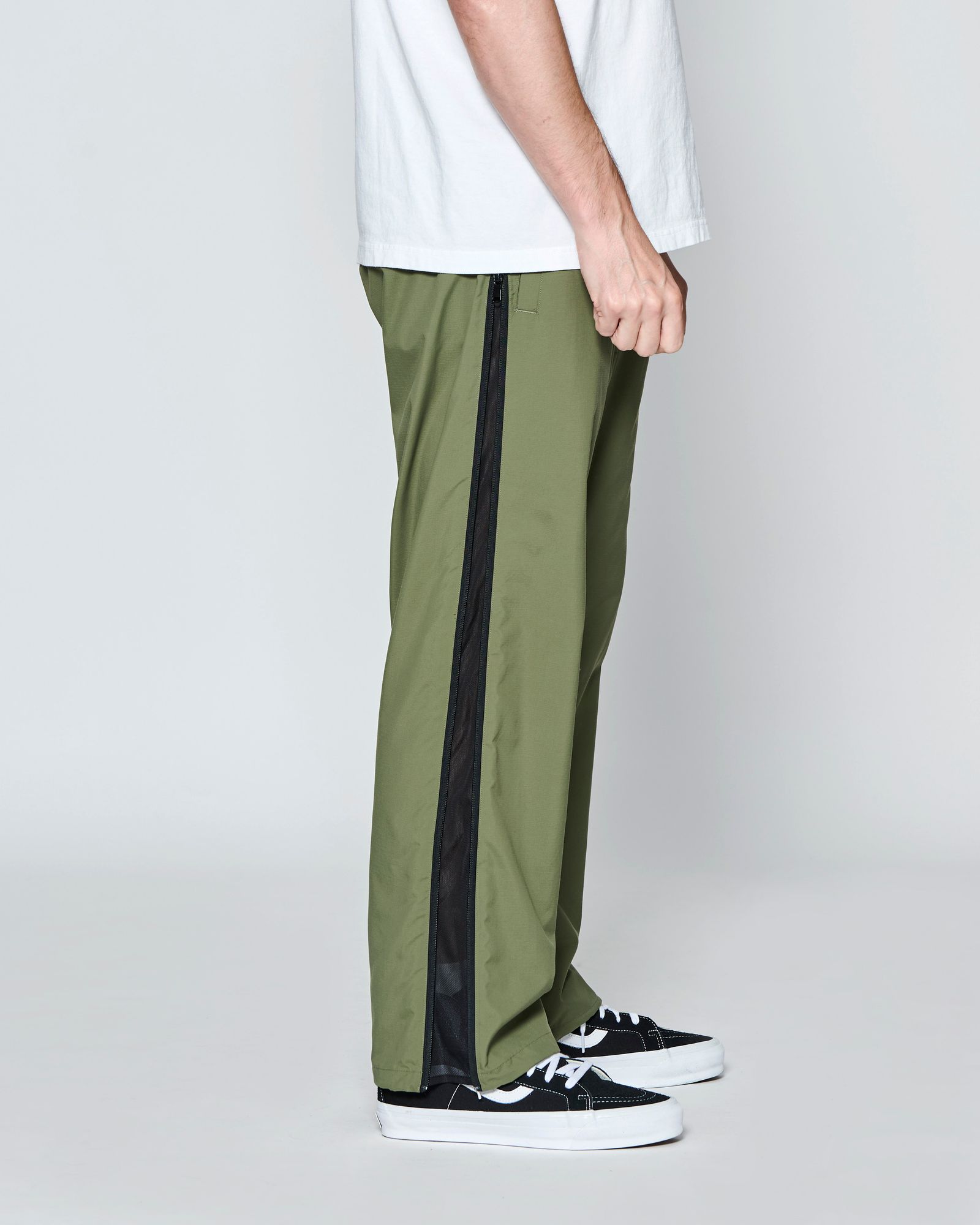 ☆先行予約☆ SUPPLEX® ナイロン ジップパンツ  /  SUPPLEX® Nylon Contrast Zip Pants / OLIVE 【PT2703】