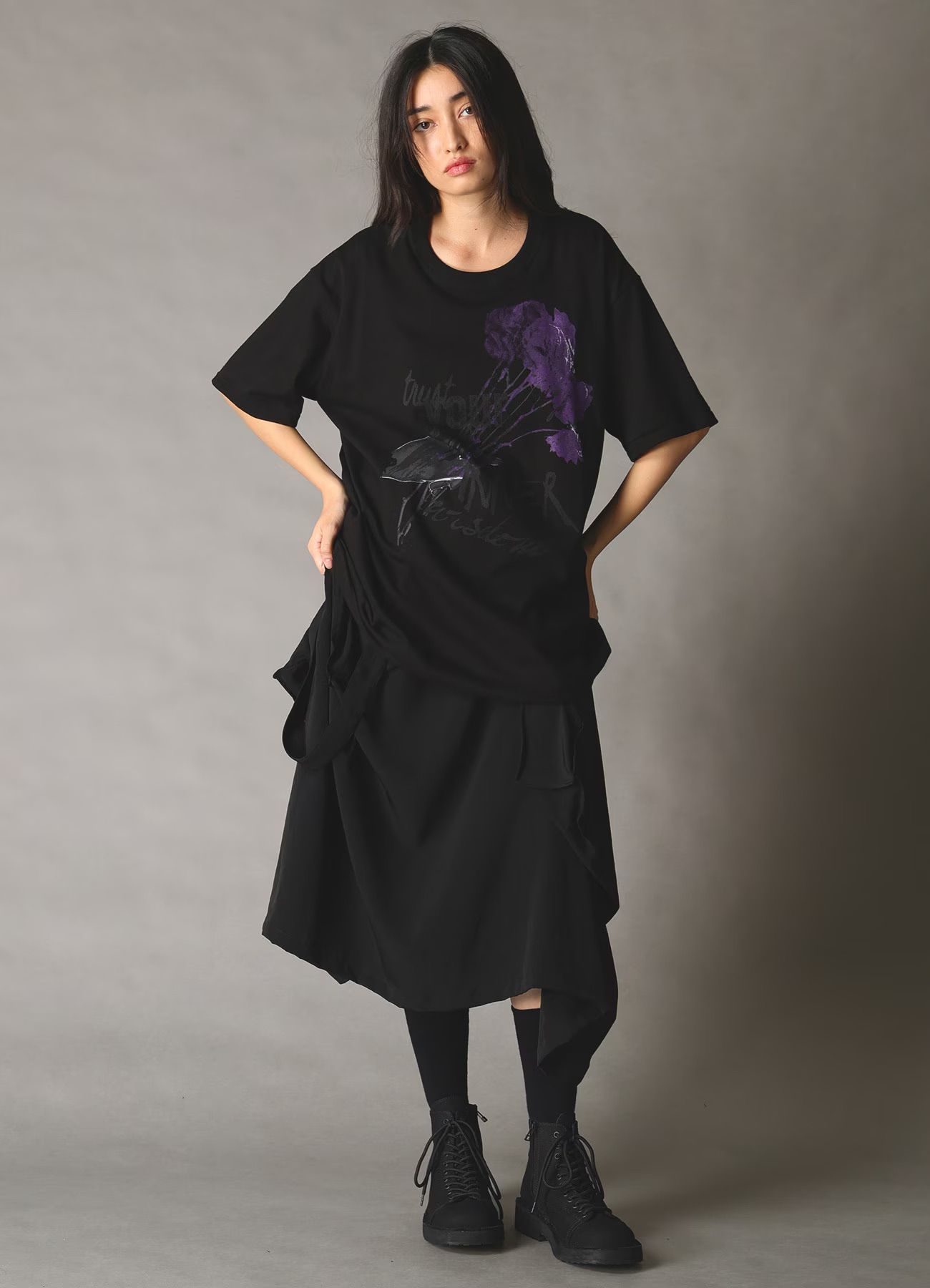 JERSEY ROSE AND HANDS T-SHIRT / BLACK [GK-T78-070-2]
