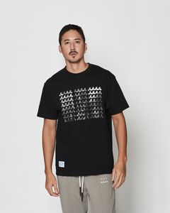 ☆先行予約☆muta MARINE × ACANTHUS  / フォイルプリントロゴTシャツ / Foil Print Wave Logo Tee / BLACK 【MA2621】