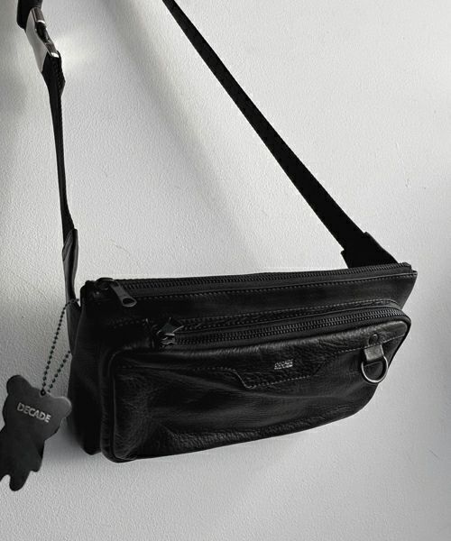オイルドカウレザー・ボディバッグ / ブラック / Oiled Cow Leather Square Body Bag  / B - Black【DCD-01255】