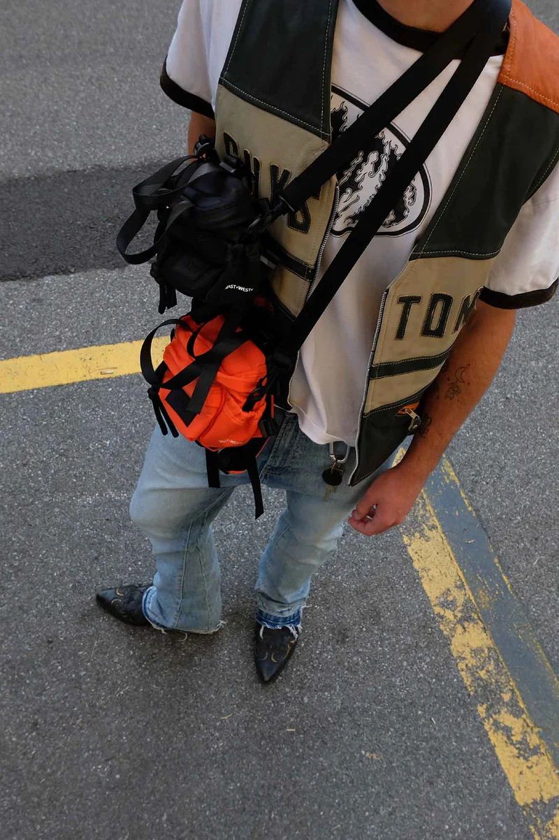 リュック バックパック ハンド ショルダー バッグ 2WAY / イースト+ウェスト リサイクルナイロン 防水 / XSサイズ / オレンジ [ZAEWRX001 ARANCIO]