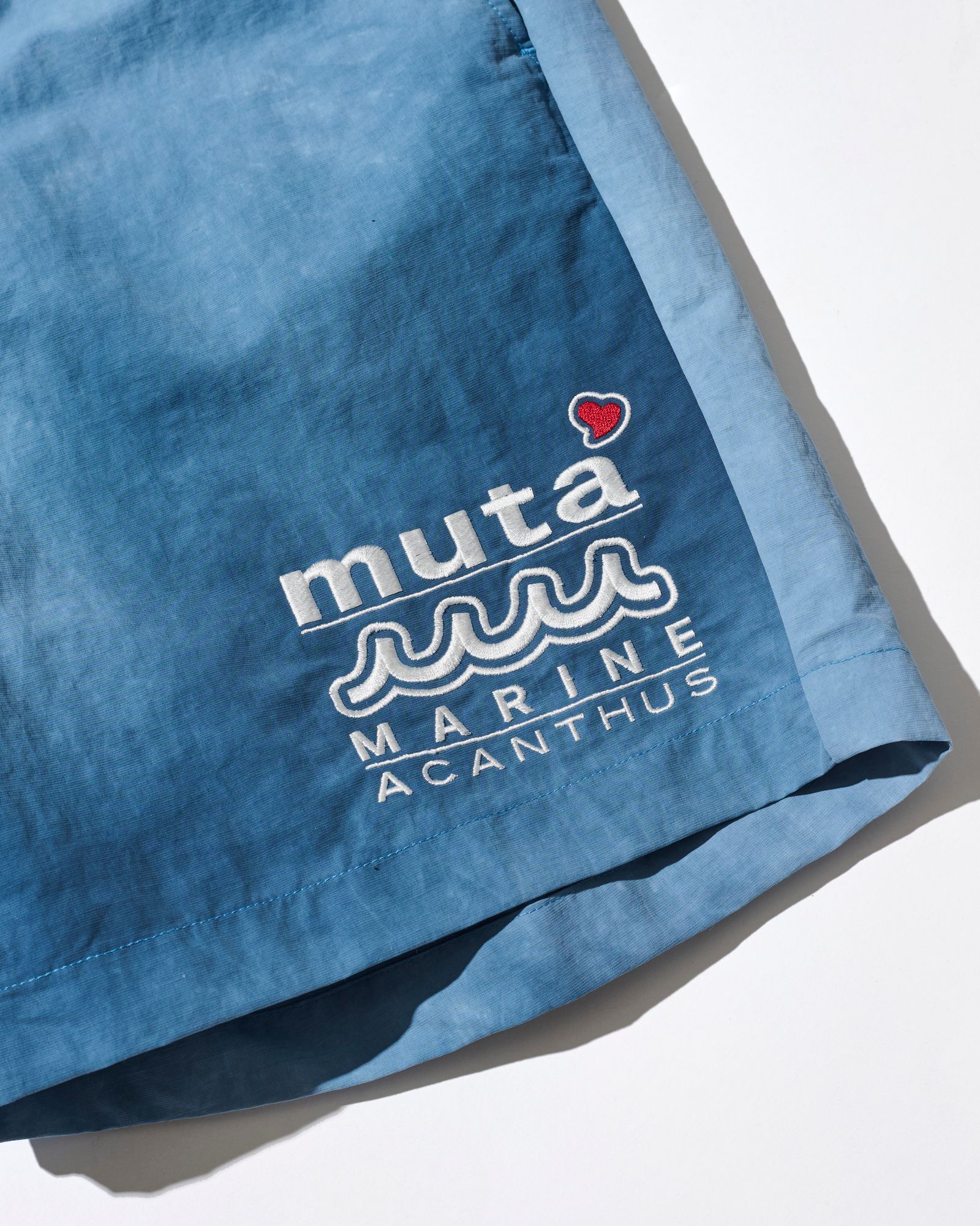 ☆先行予約☆muta MARINE × ACANTHUS  / Wネームロゴショーツ /  W-name logo S/S shorts / BLUE 【MA2729】