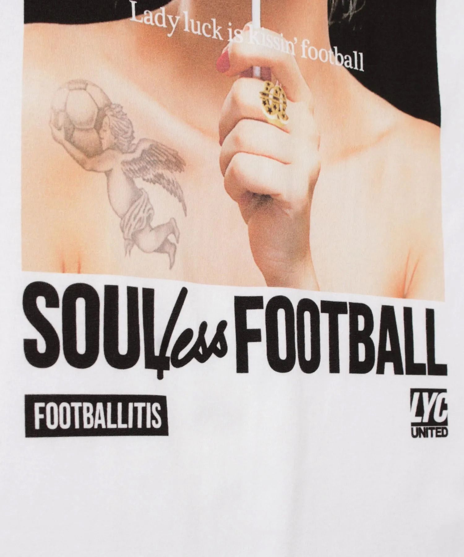 【FOOTBALLITIS】[LADY LUCK] Tシャツ / WHITE [261324CD]