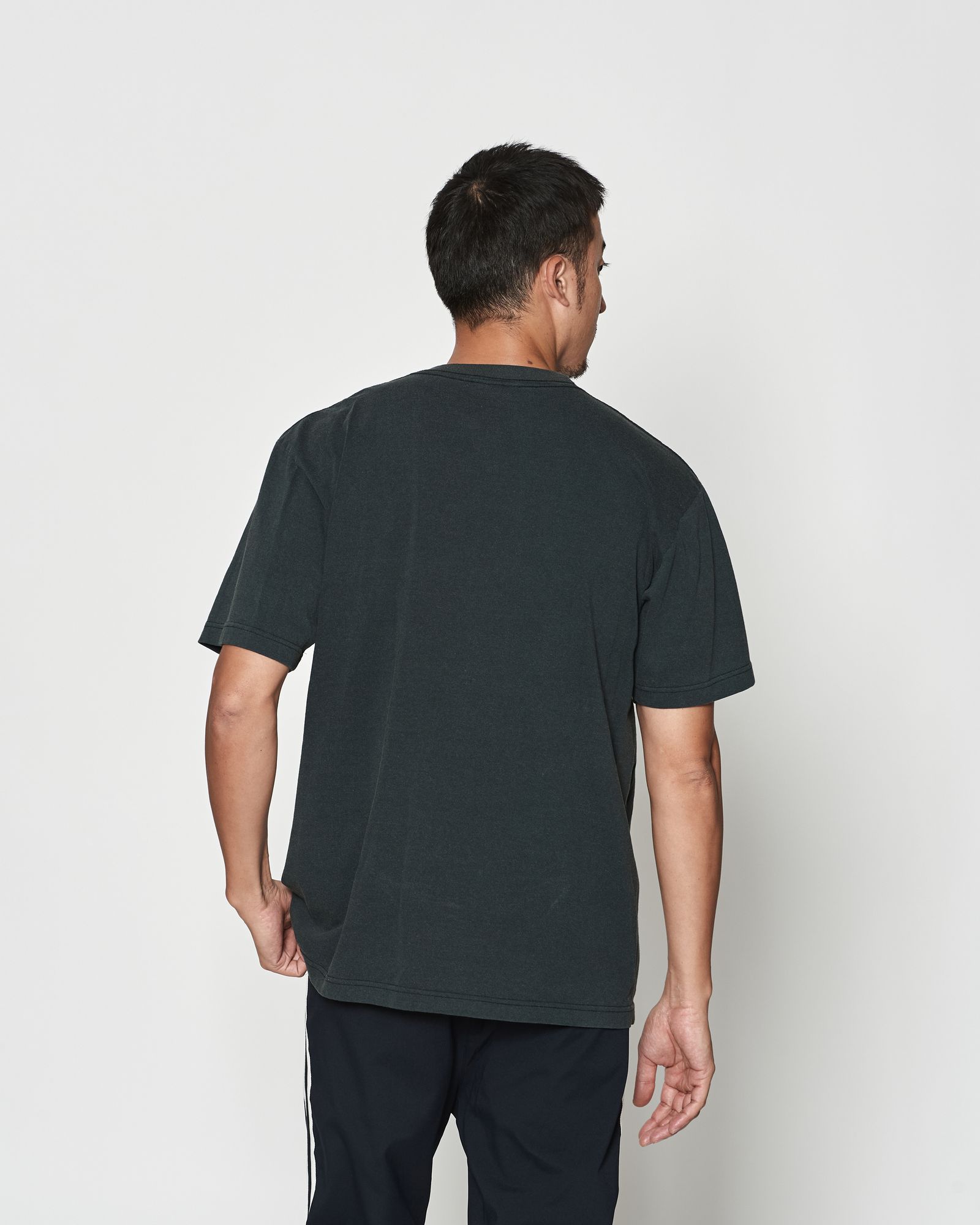 ☆先行予約☆muta MARINE × ACANTHUS  / エイジングサークルロゴTシャツ  /  Aging Circle Logo Tee / BLACK【MA2613】