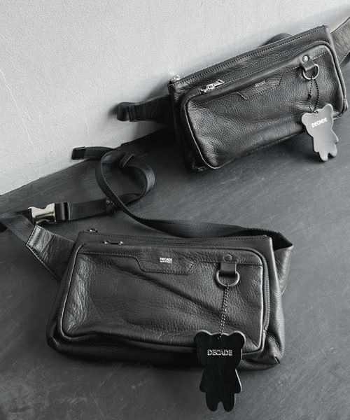 オイルドカウレザー・ボディバッグ / ブラック / Oiled Cow Leather Square Body Bag  / B - Black【DCD-01255】